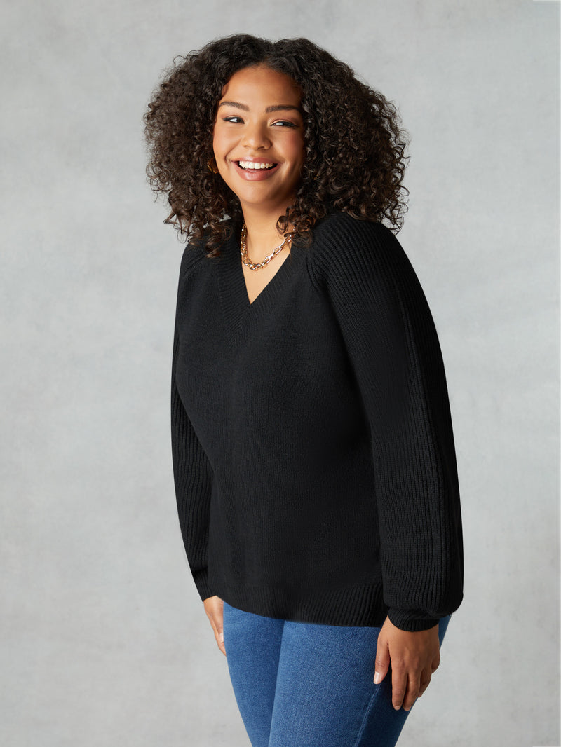 Black Textured Knitted V-Neck Jumper