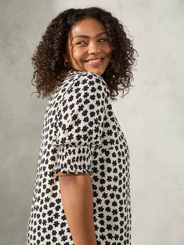 Cream & Black Daisy Print Shirred Cuff Blouse