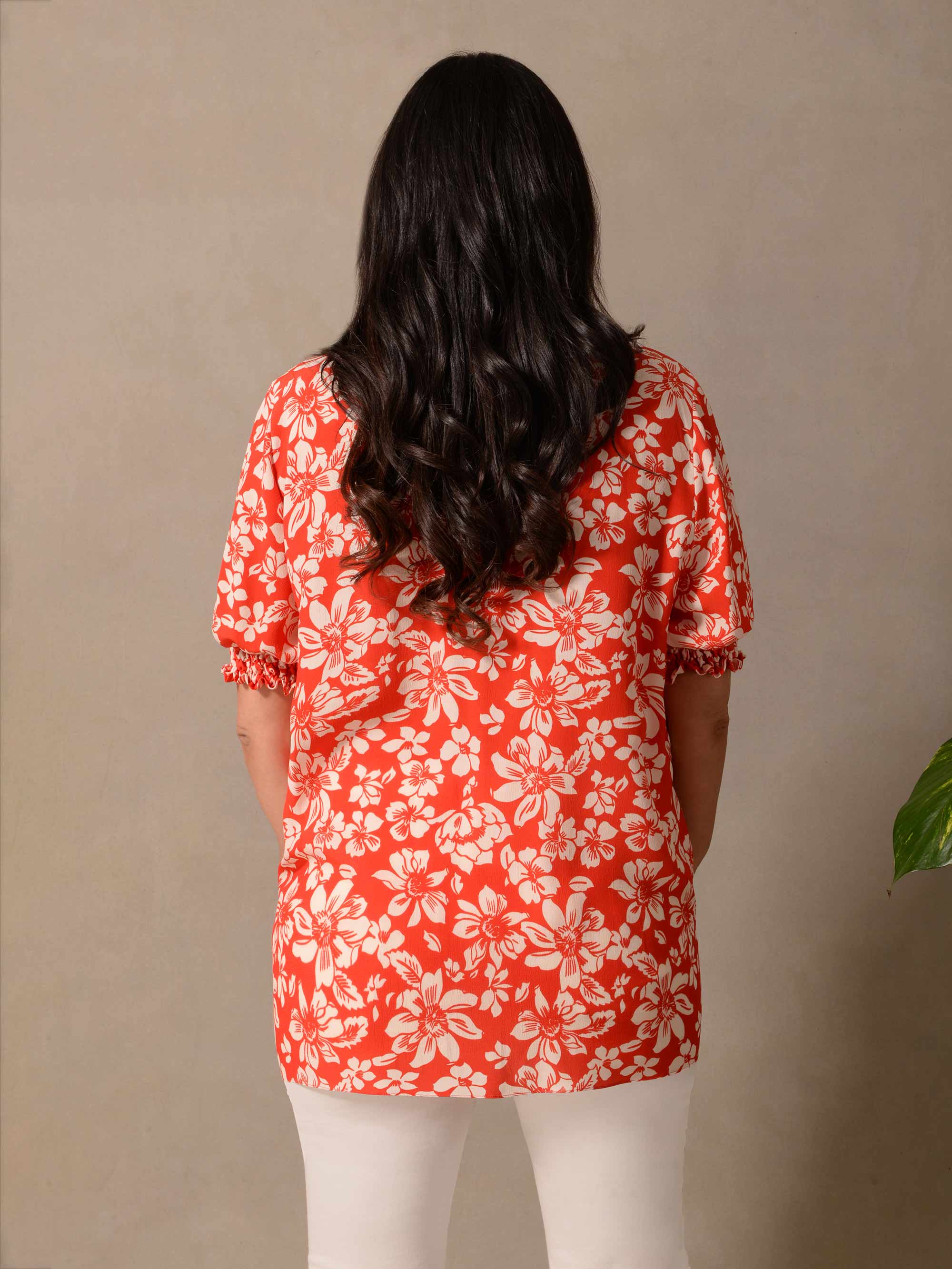 Red Floral Short Sleeve Pintuck Blouse