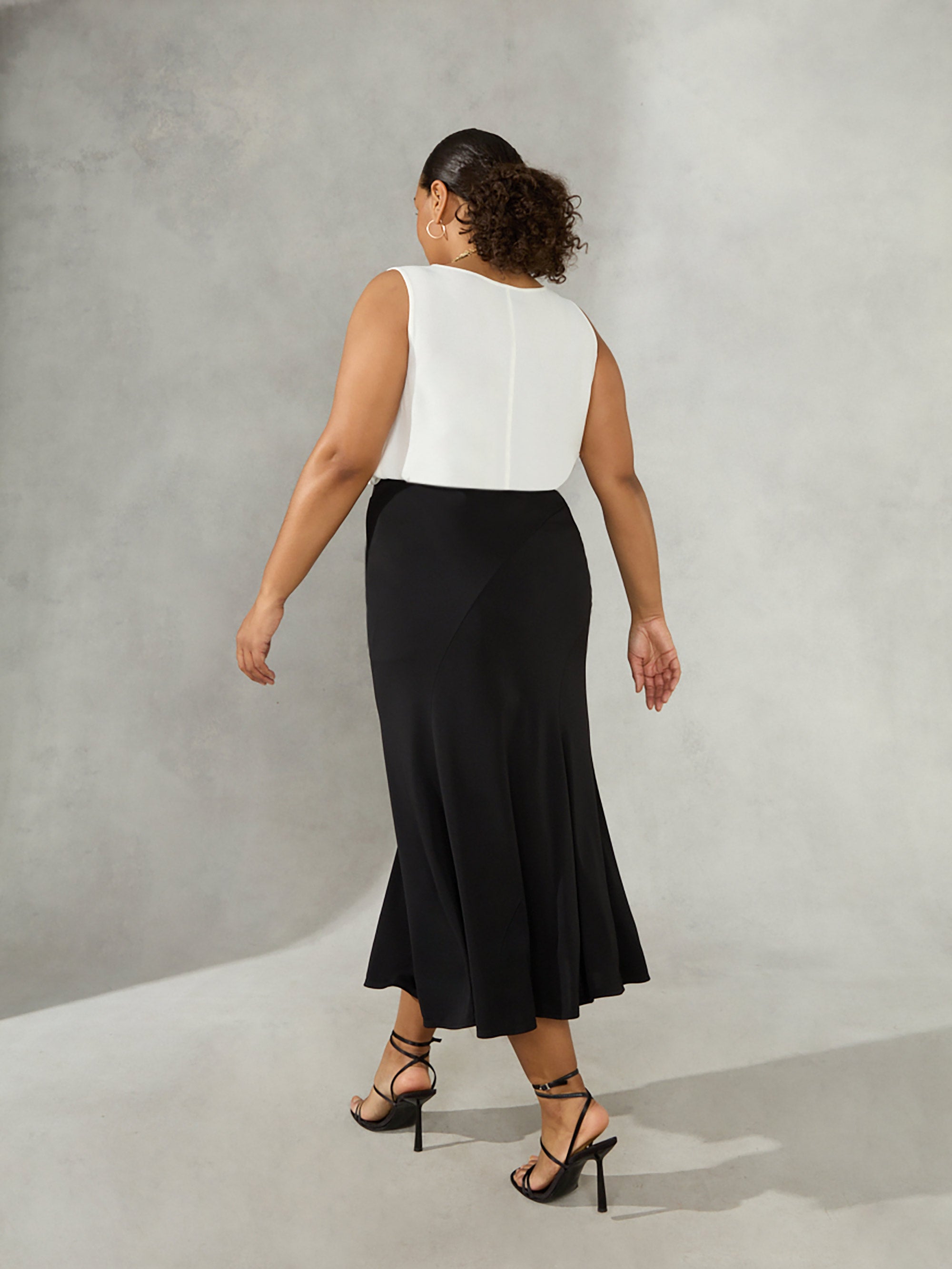 Black Seam Detail Midi Skirt