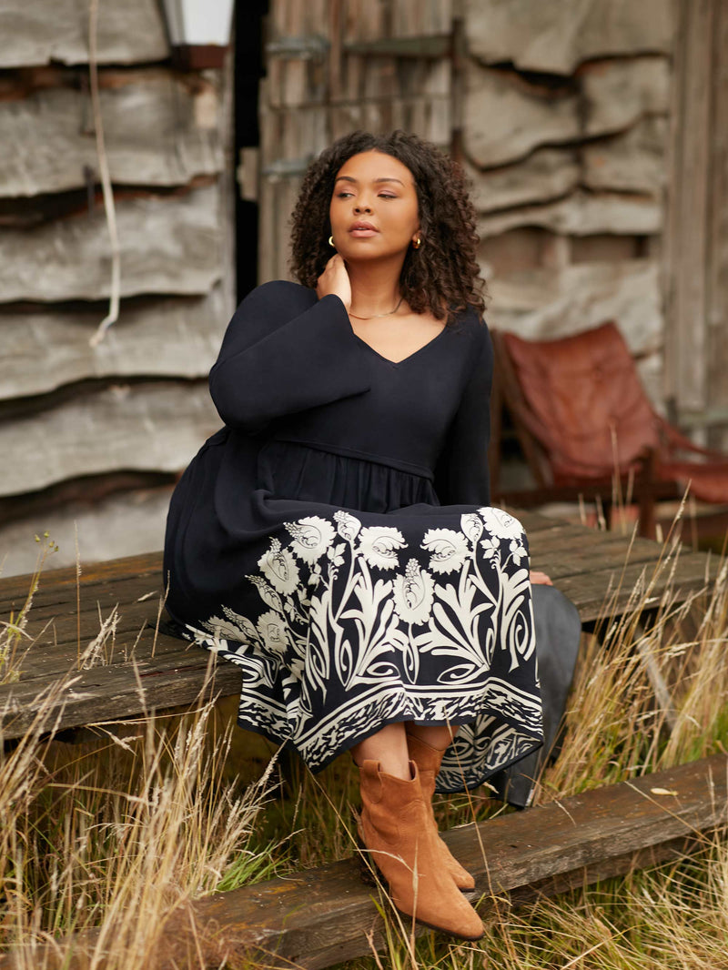Black Border Print V-Neck Dress