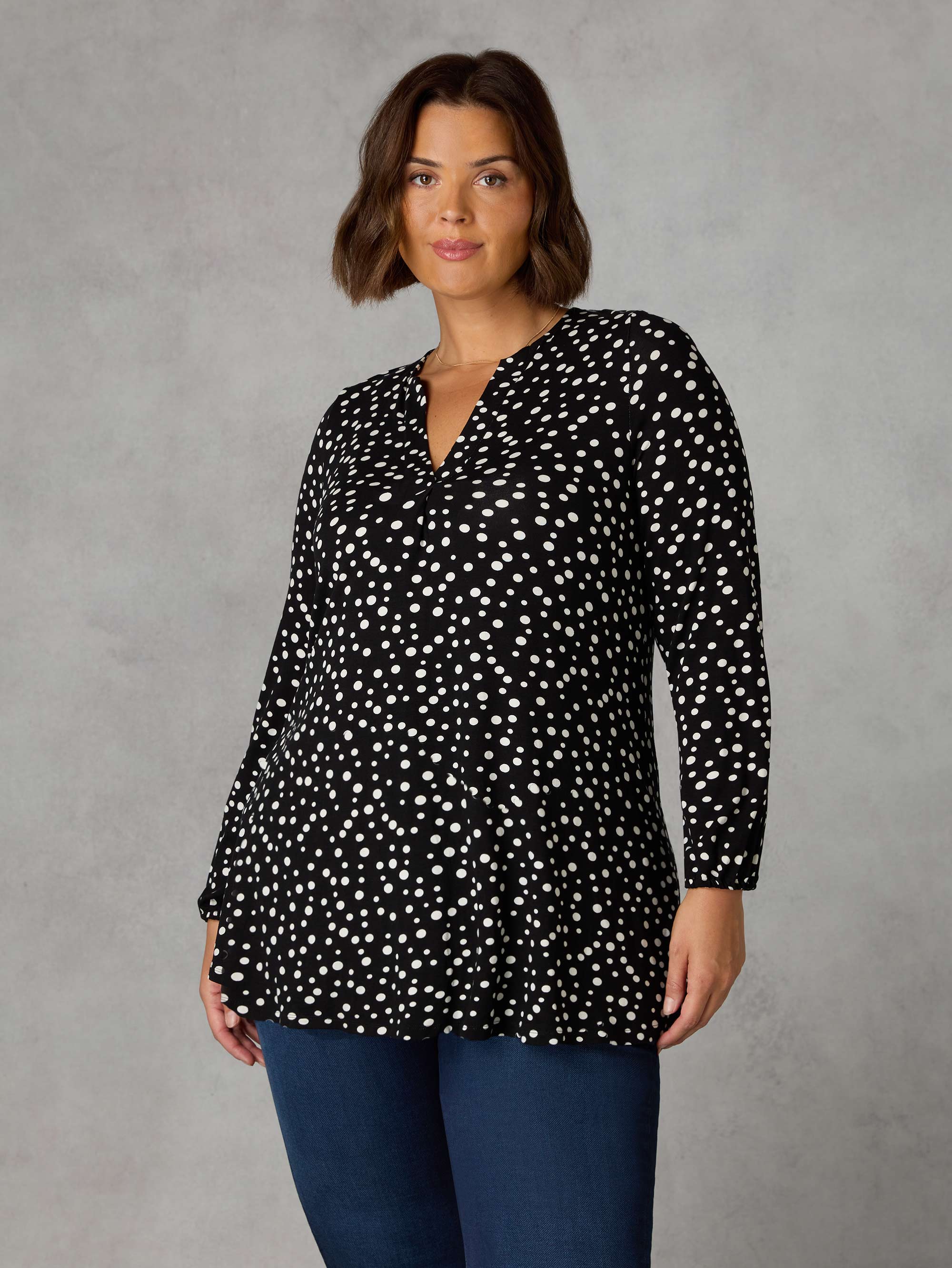 Mono Spot Print Jersey Notch Front Top