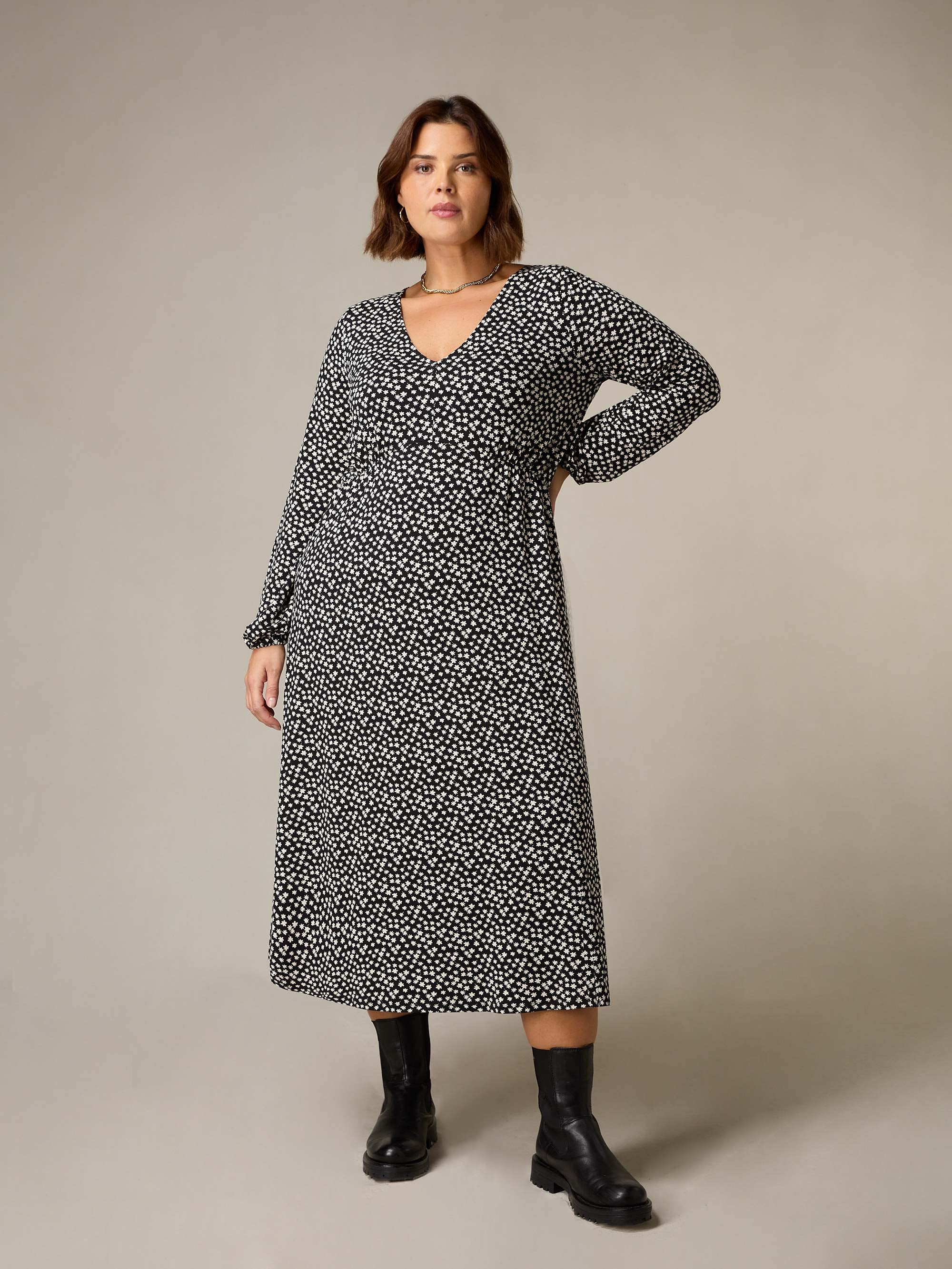 Mono Ditsy Print Jersey Gathered Waist Midi Dress