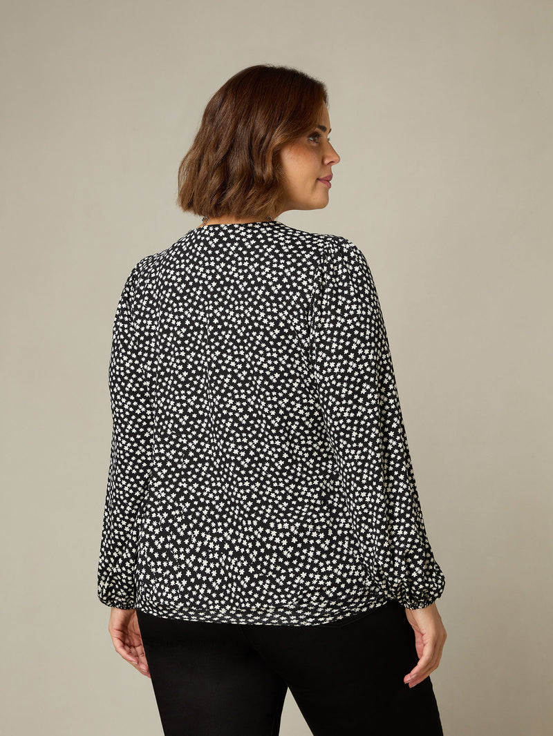Mono Ditsy Print Jersey Pleat Front Top