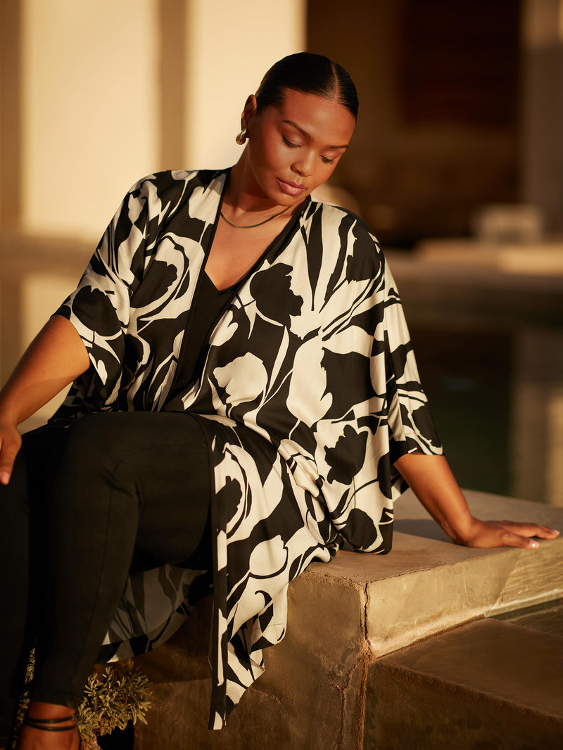Mono Floral Print Kimono