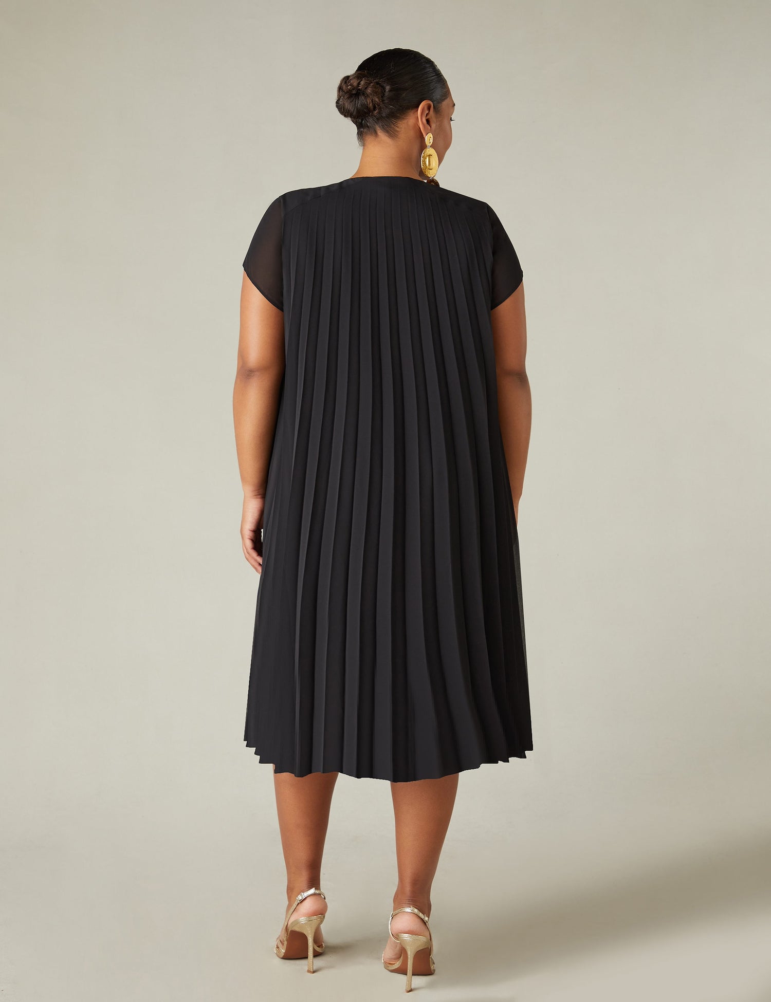 Black Chiffon Pleated Midi Dress