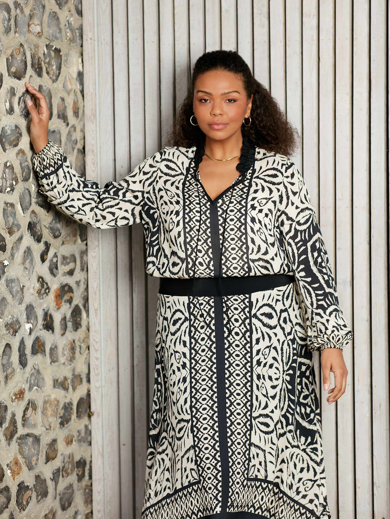 Mono Placement Print Pleat Sleeve Blouse