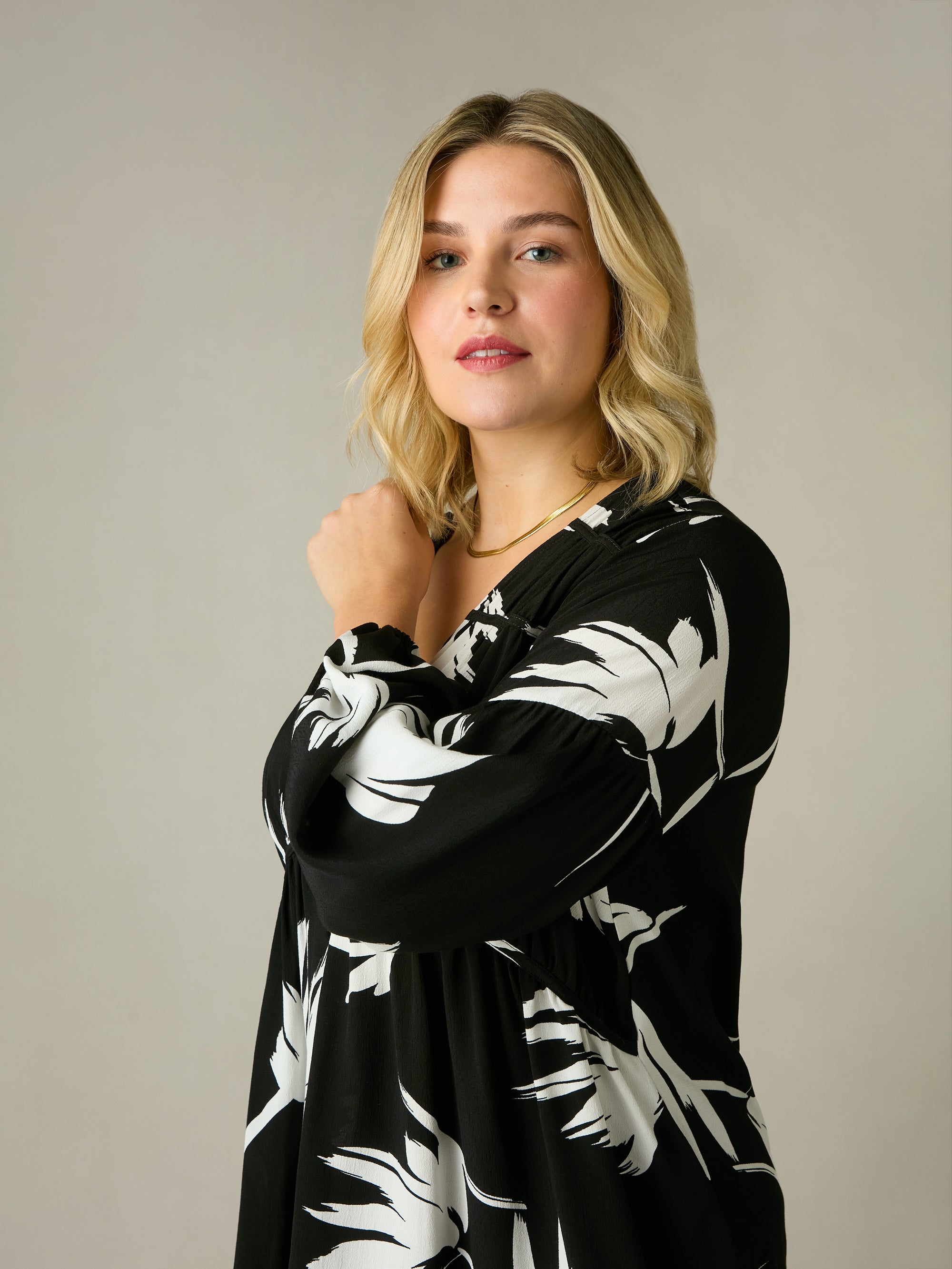 Mono Floral Print Ruched Front Blouse