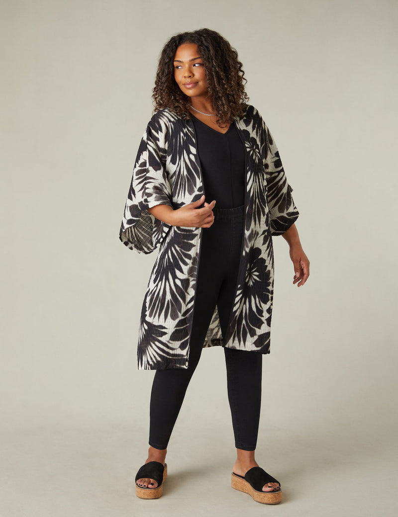 Mono Leaf Print Textured Kimono