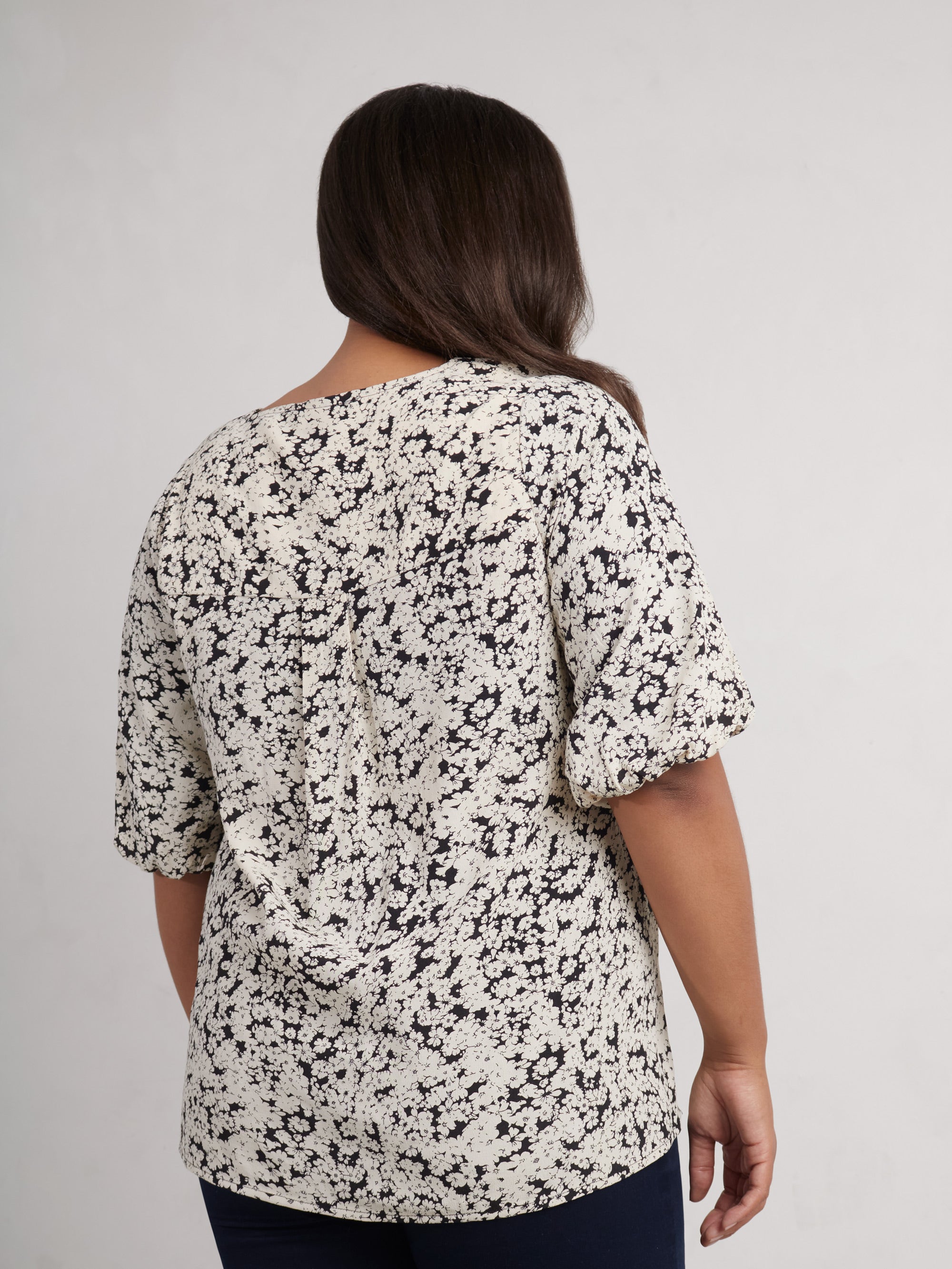 Mono Floral Puff Sleeve Blouse