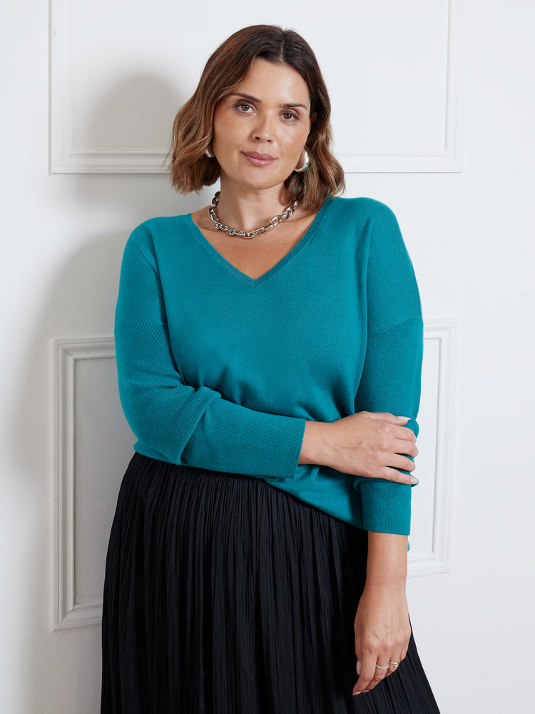 Green V-Neck Relaxed Jumper