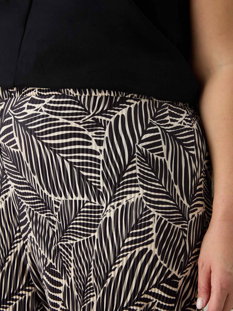 Mono Leaf Print Plisse Trousers