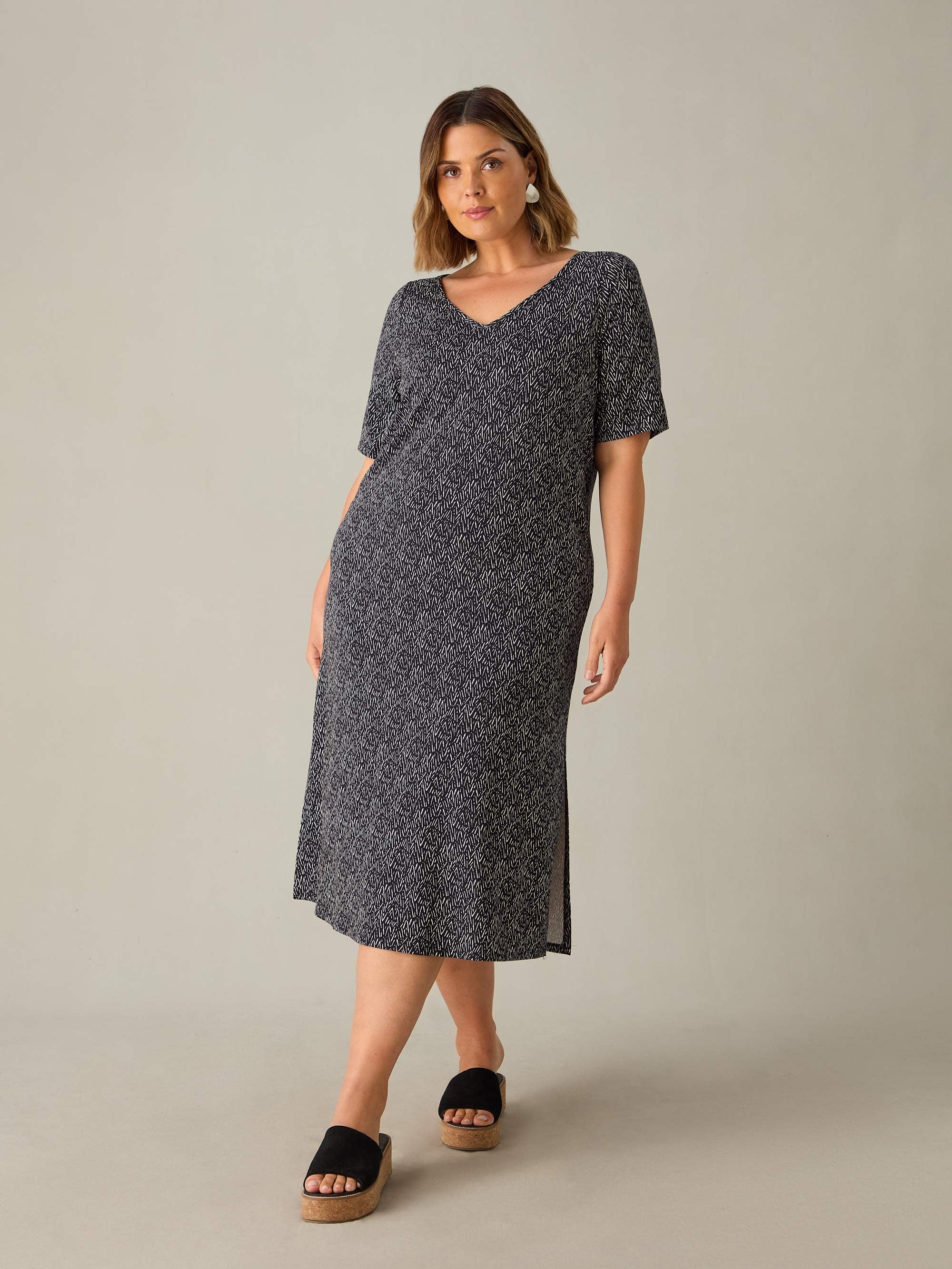 Mono Dash Print Jersey V-Neck Midi Dress