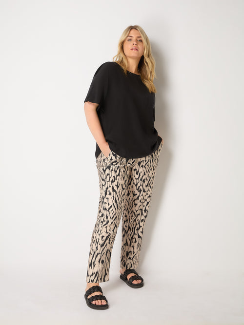 Mono Printed Tapered Trouser