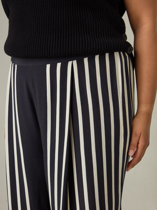 Mono Stripe Wide Leg Trouser