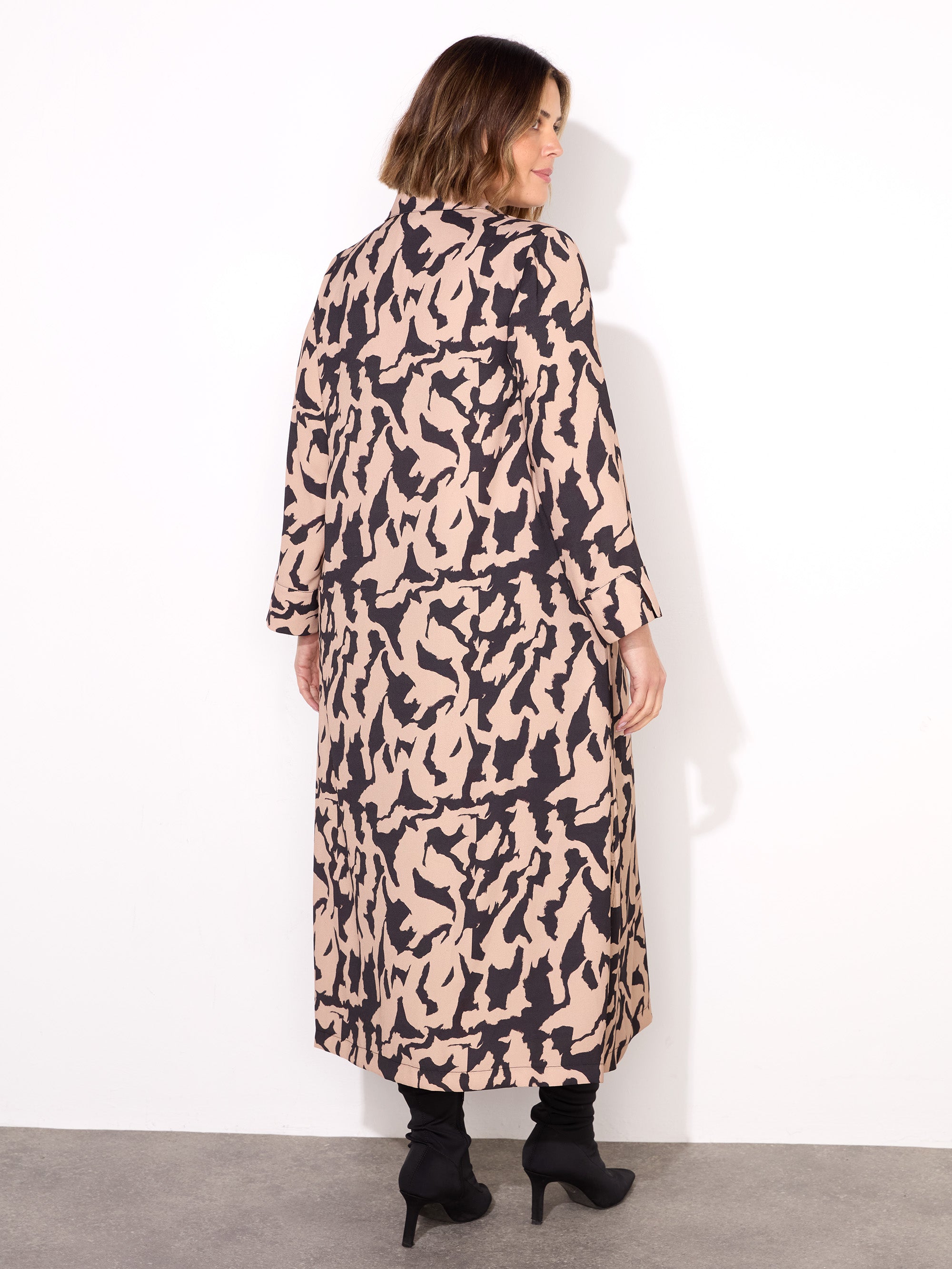 Petite Mono Print Collared Midaxi Dress With Notch Sleeves