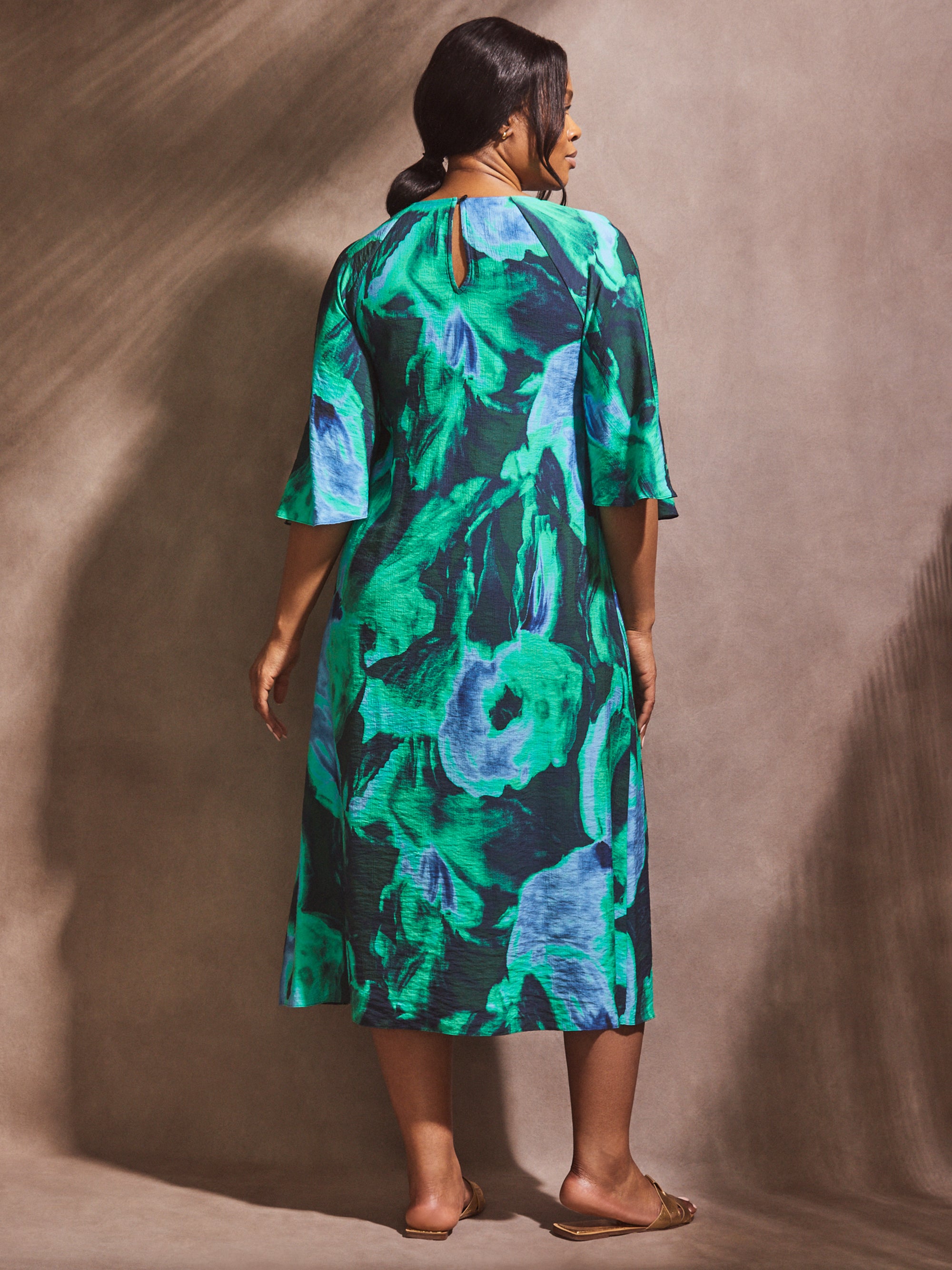 Green Abstract Print Flutter Sleeve Midi Dress