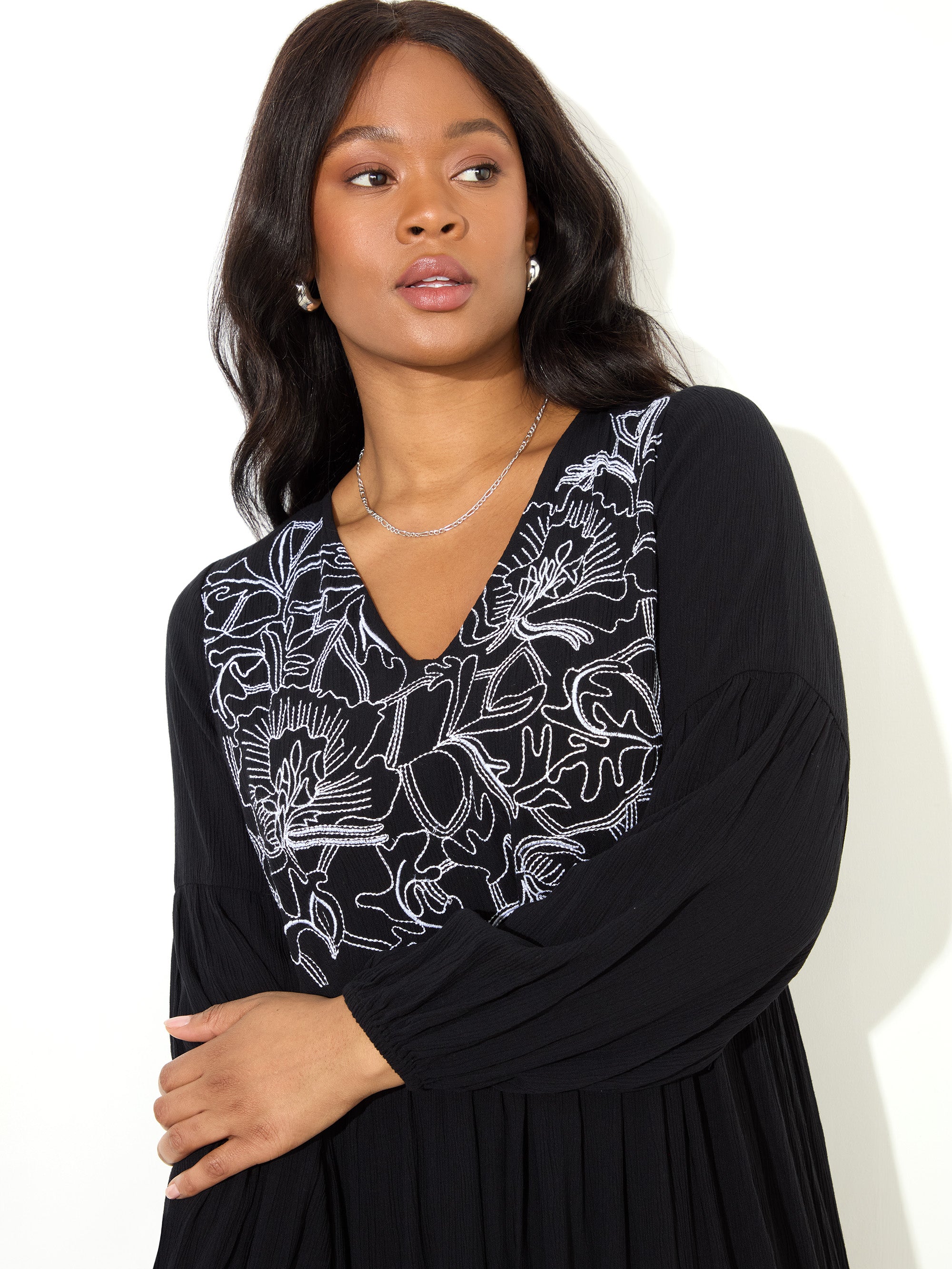 Petite Black Embroidered Viscose Crinkle Dress