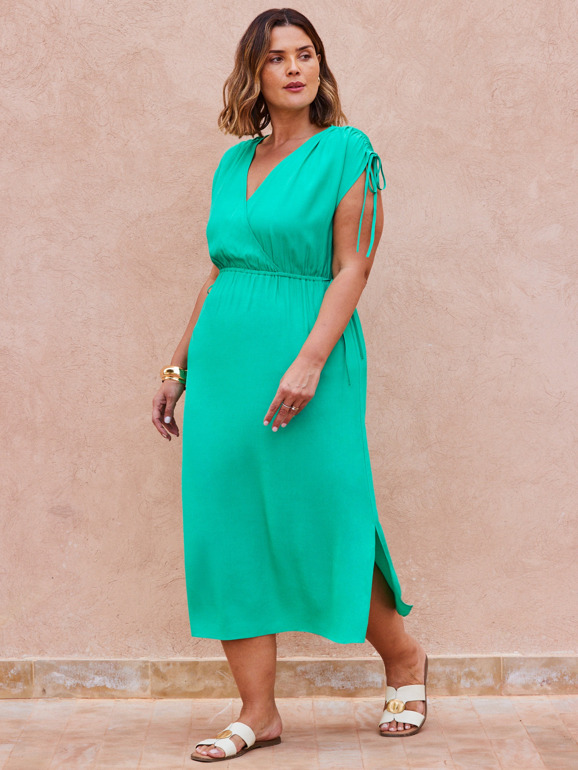 Green Gathered Sleeve Midi Dress