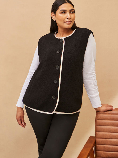 Black Borg Gilet With White Tipping