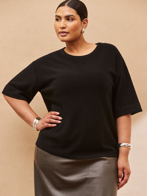 Black Short Sleeve Knitted Jumper