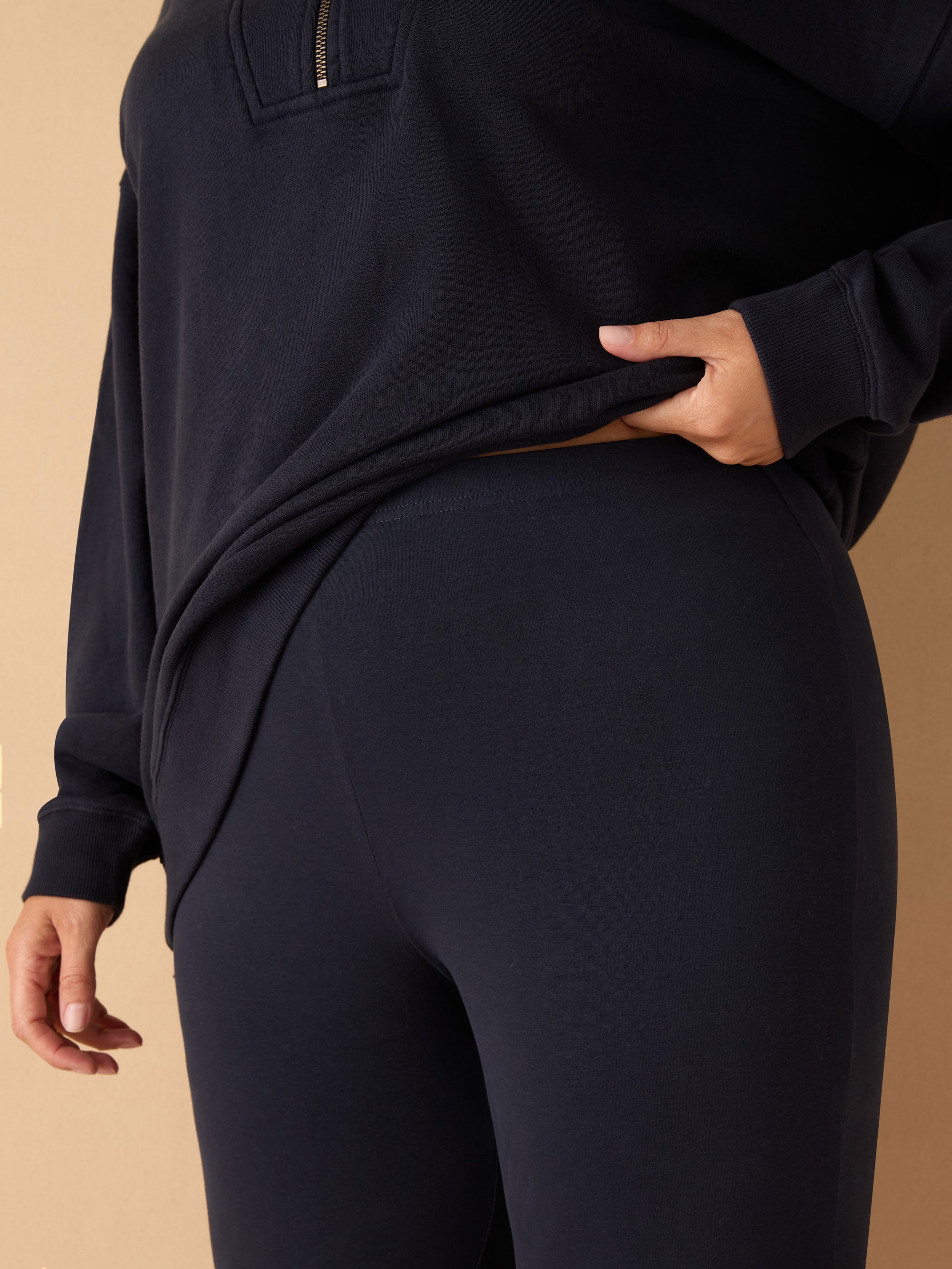 Petite Navy Legging