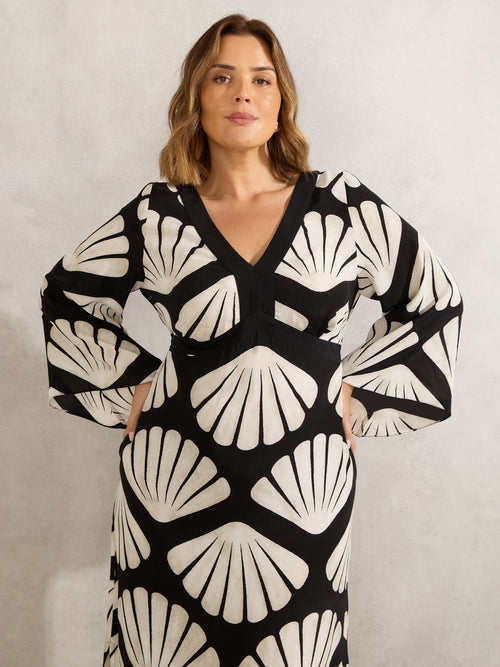 Petite Black Shell Print Flared Sleeve Maxi Dress