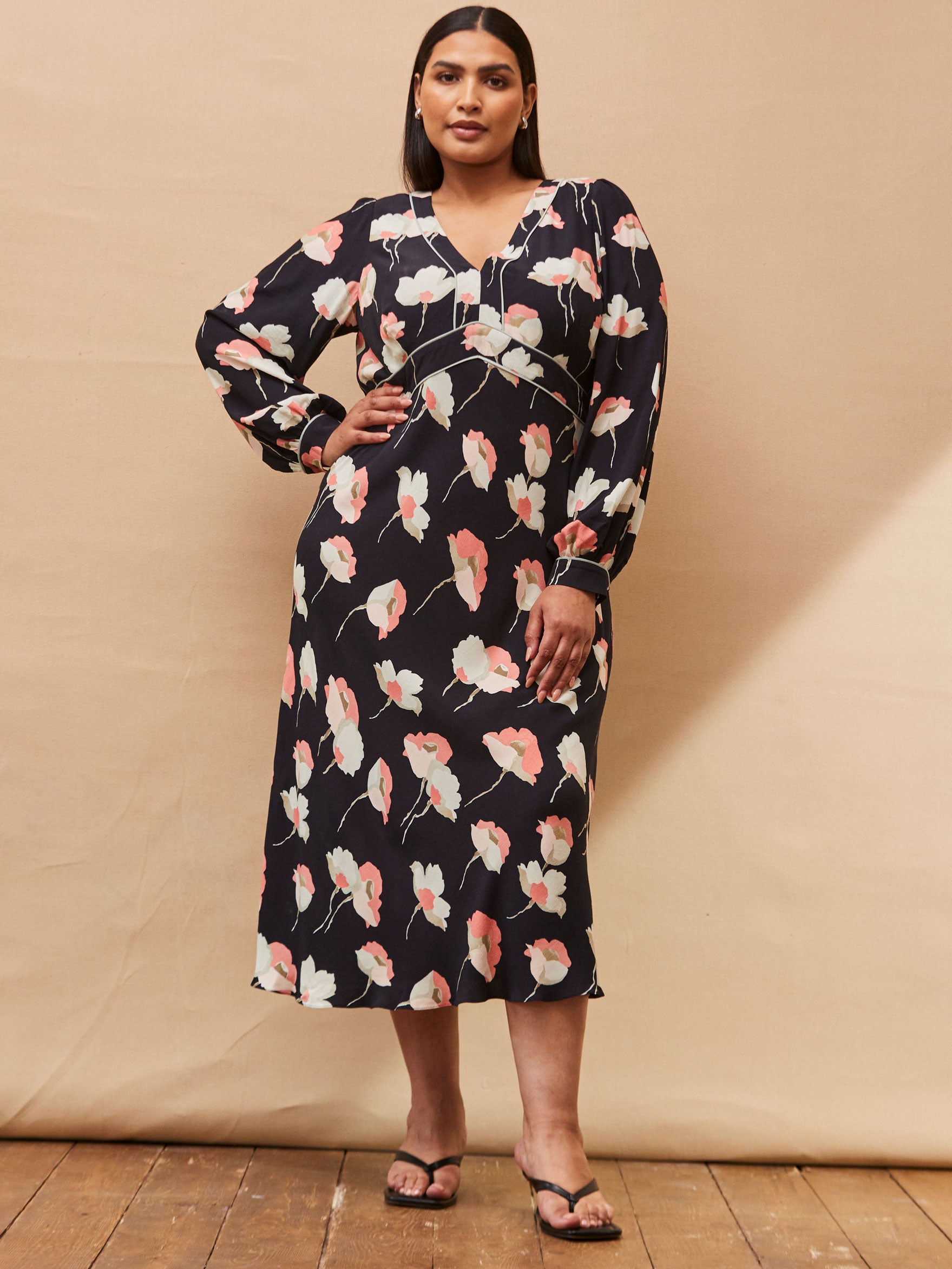 Petite Black Floral Print Piping Detail Dress