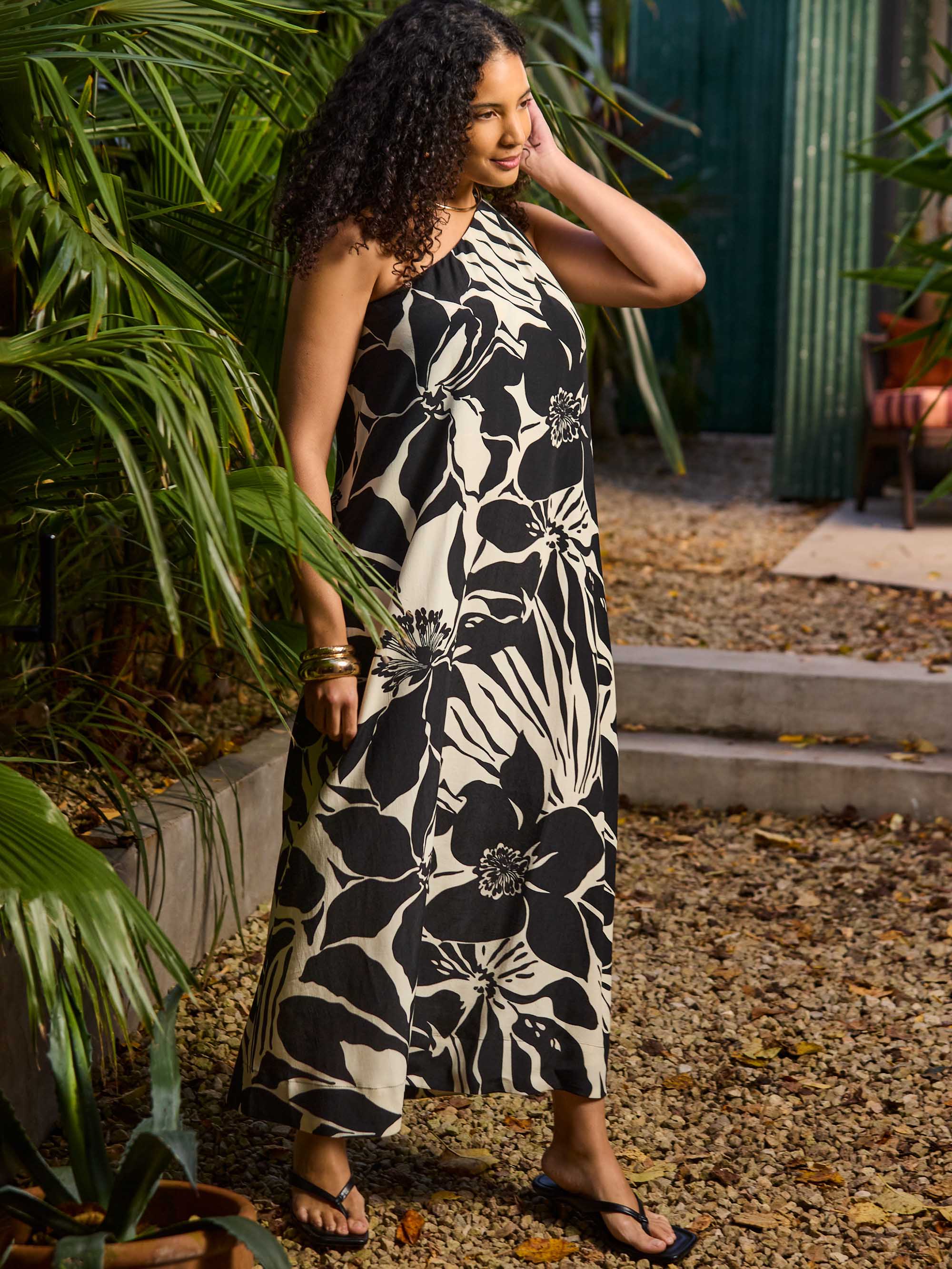 Black Floral Print One Shoulder Maxi Dress