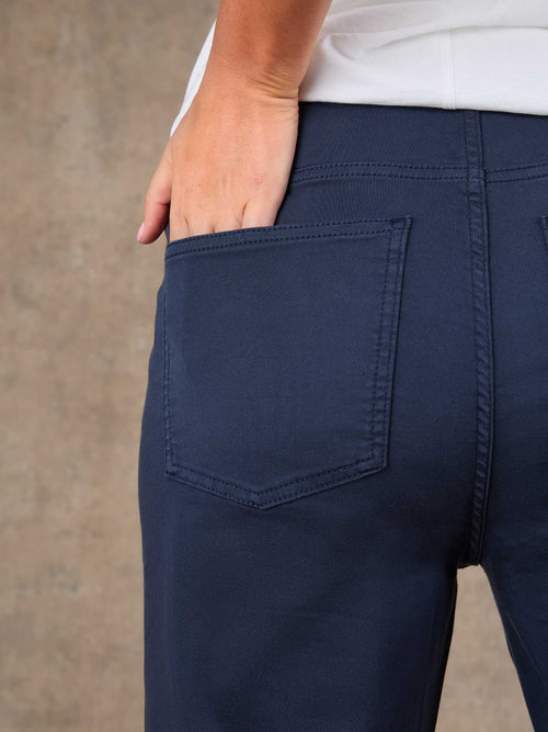 Navy cropped jeggings back pocket detail