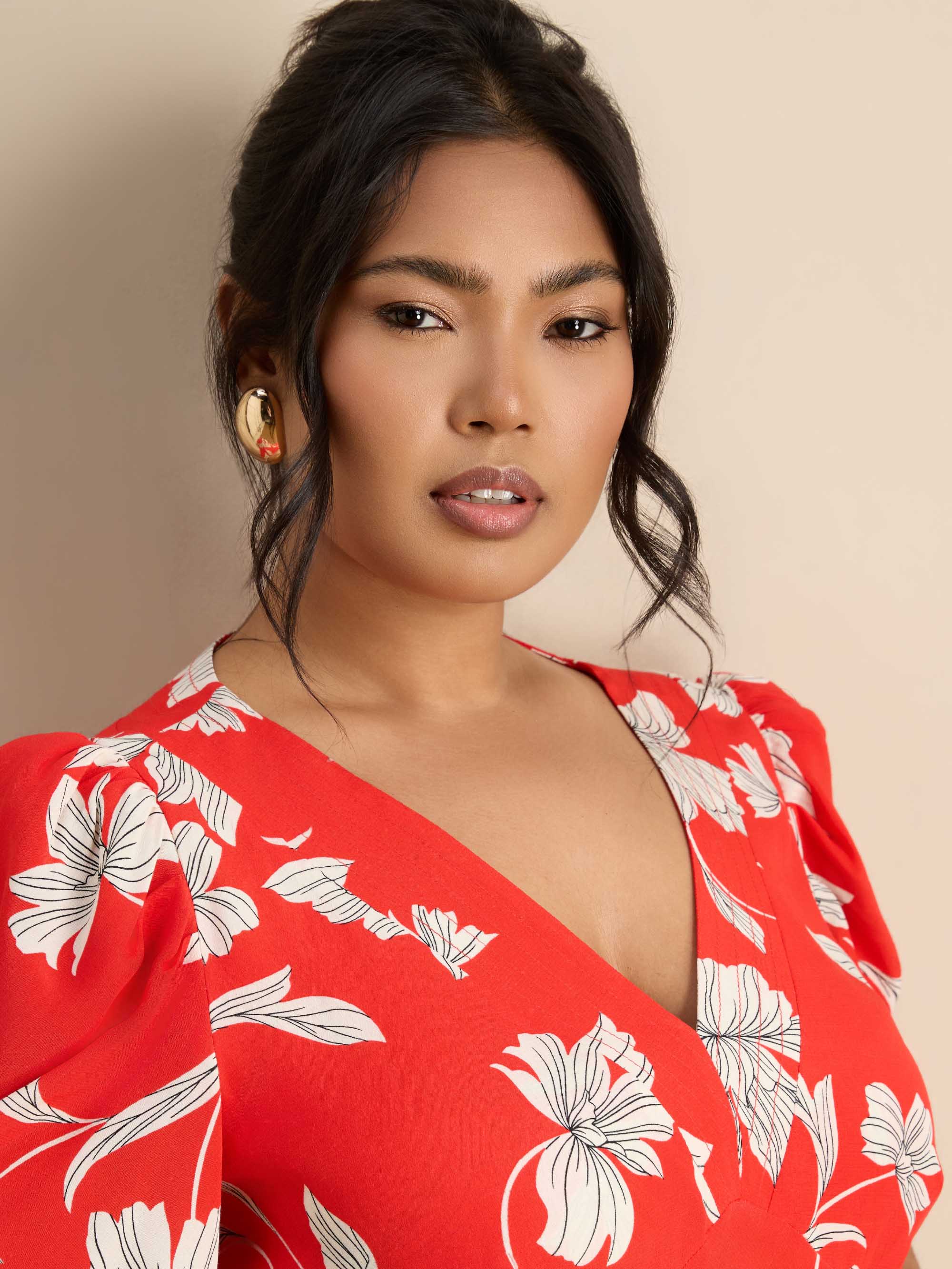Petite Red Floral V-Neck Puff Sleeve Midi Dress