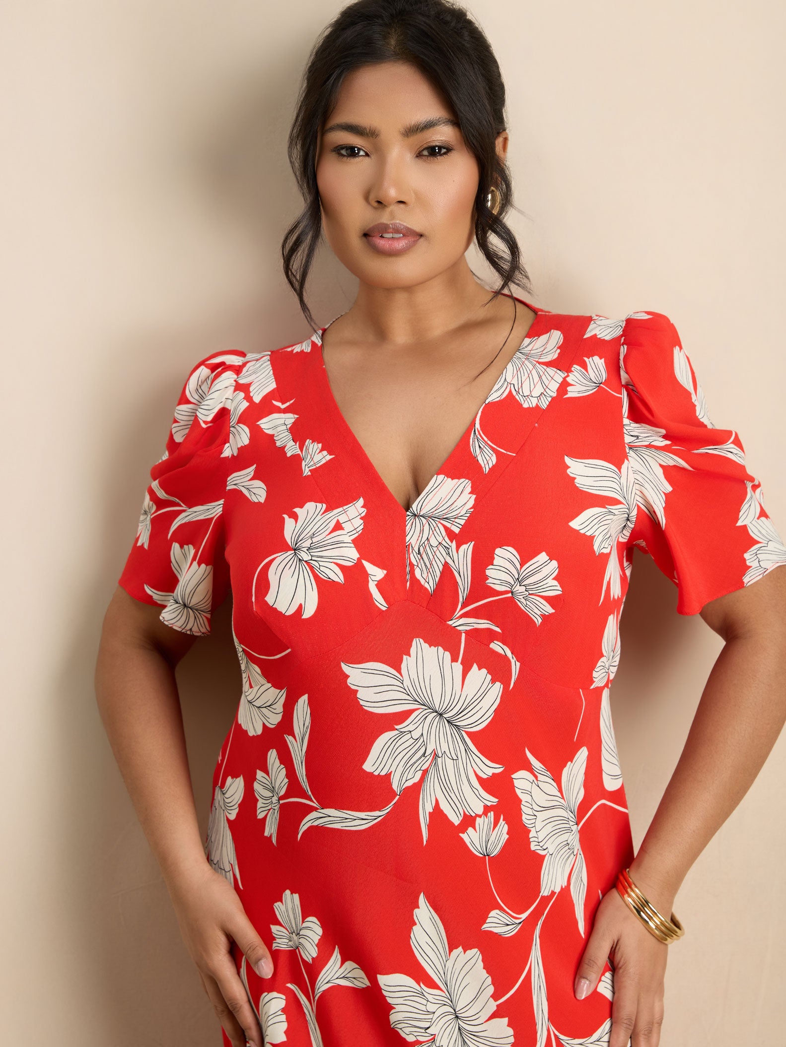 Petite Red Floral V-Neck Puff Sleeve Midi Dress