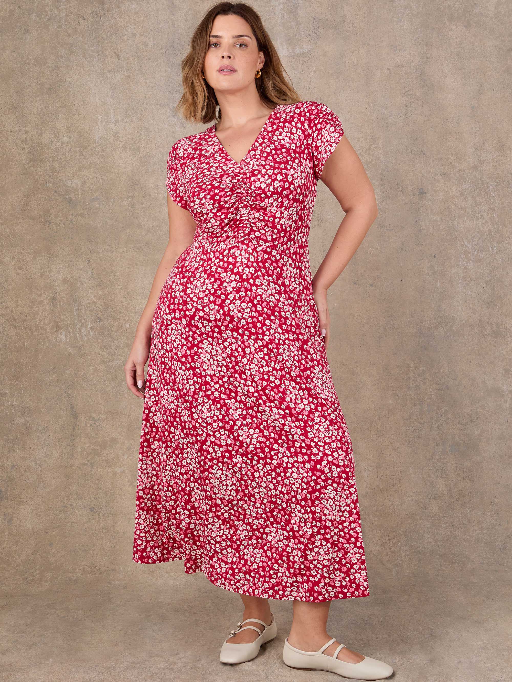 Red ditsy print ruched short sleeve dress