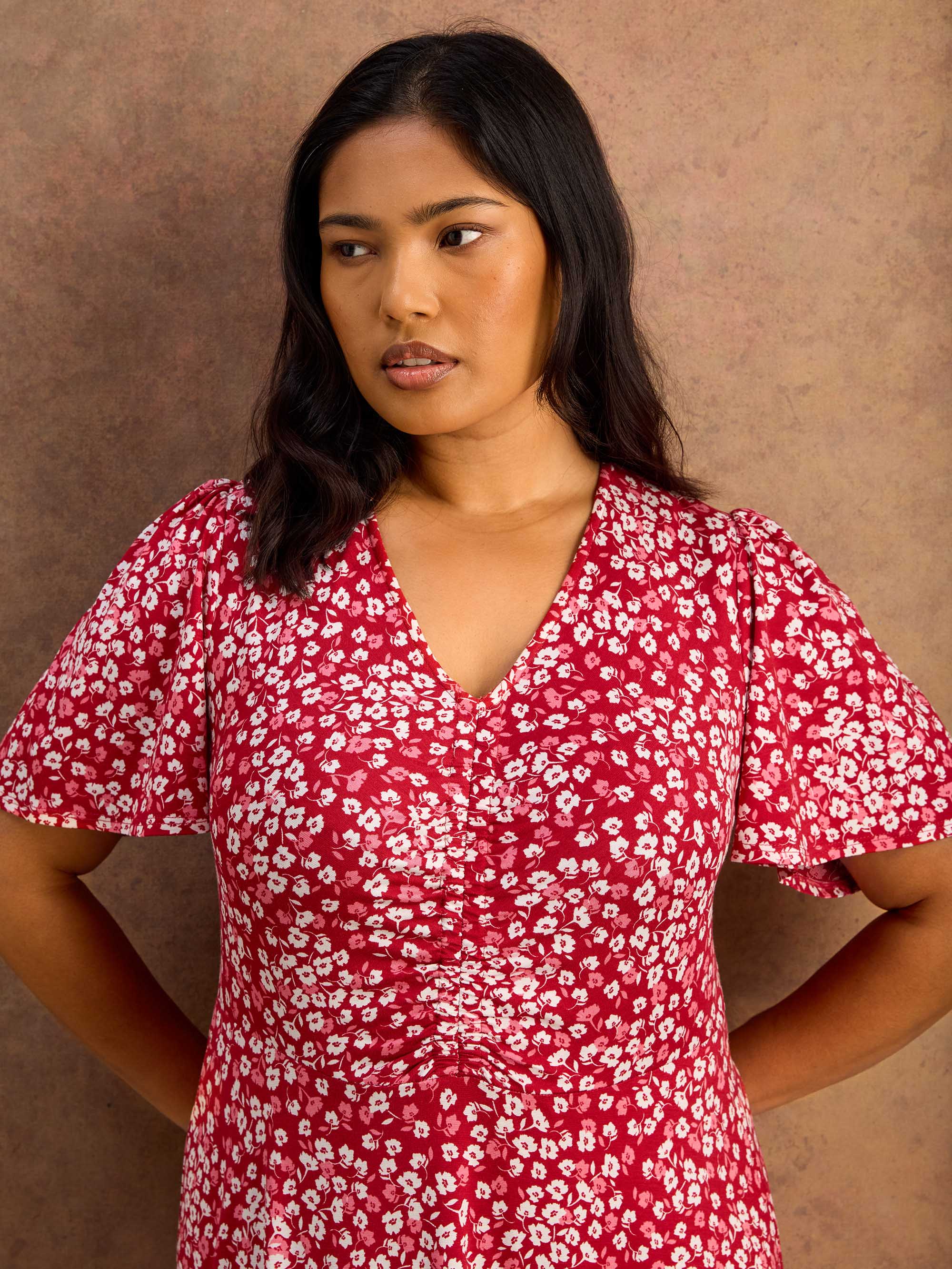 Red Ditsy Print Jersey Ruched Short Sleeve Dress