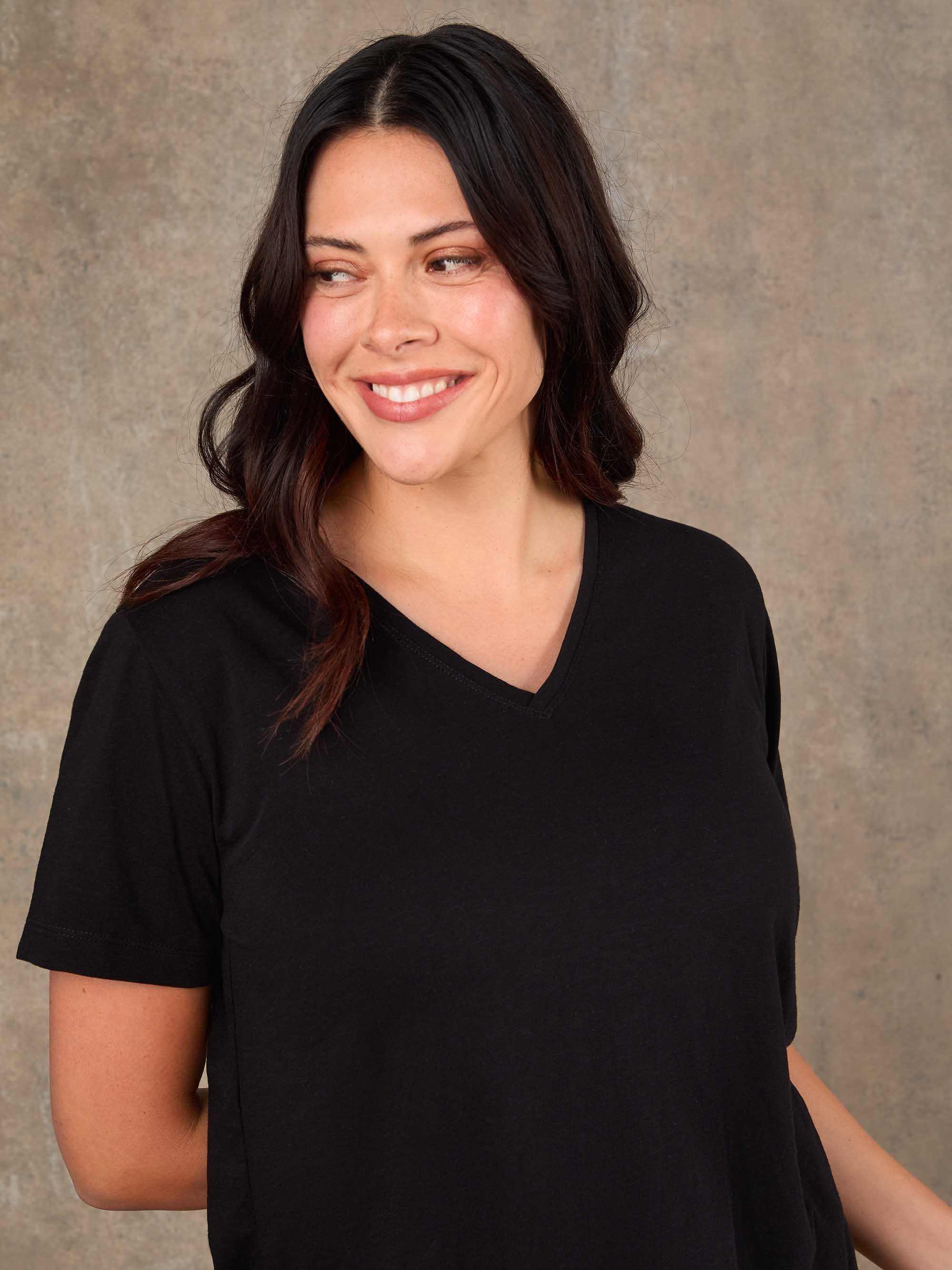 Black Cotton Slub Longline V Neck T-Shirt Plus Size Curve