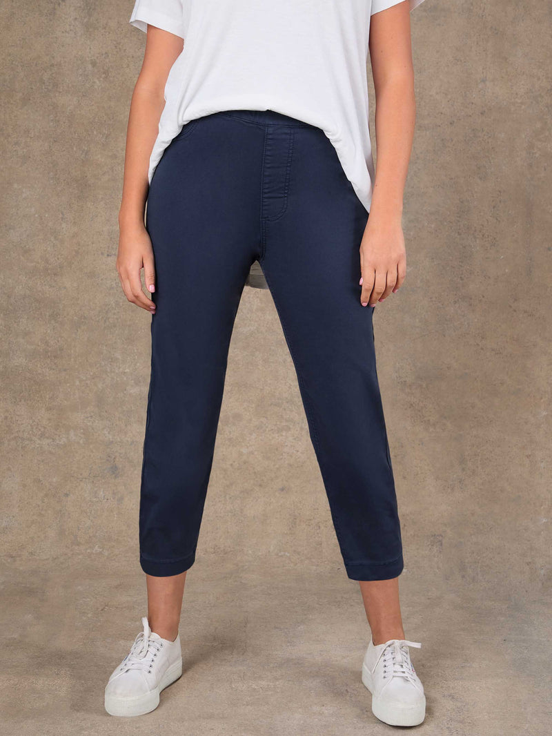Navy Cropped Jegging