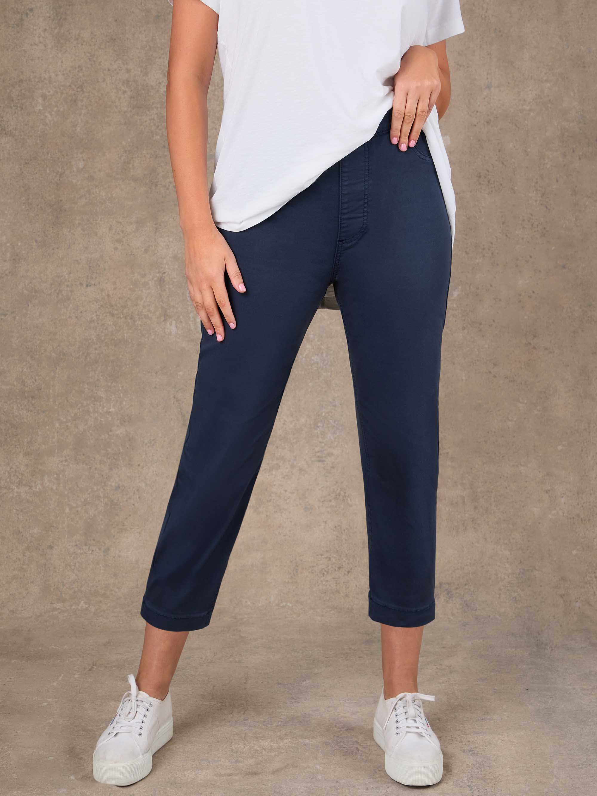 Navy Cropped Jegging
