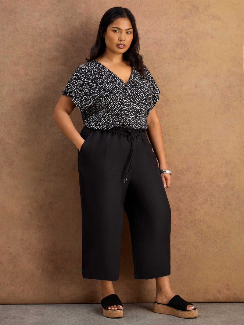 Black Linen Blend Drawstring Cropped Trousers