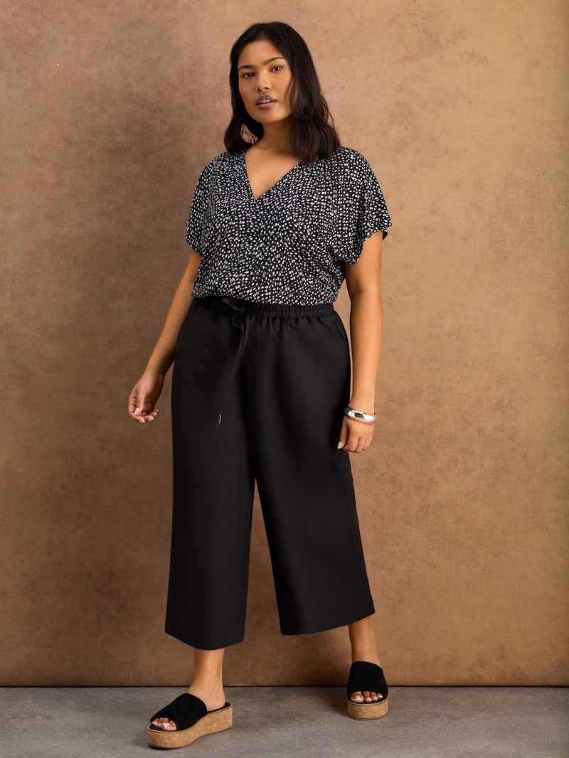 Black Linen Blend Drawstring Cropped Trousers