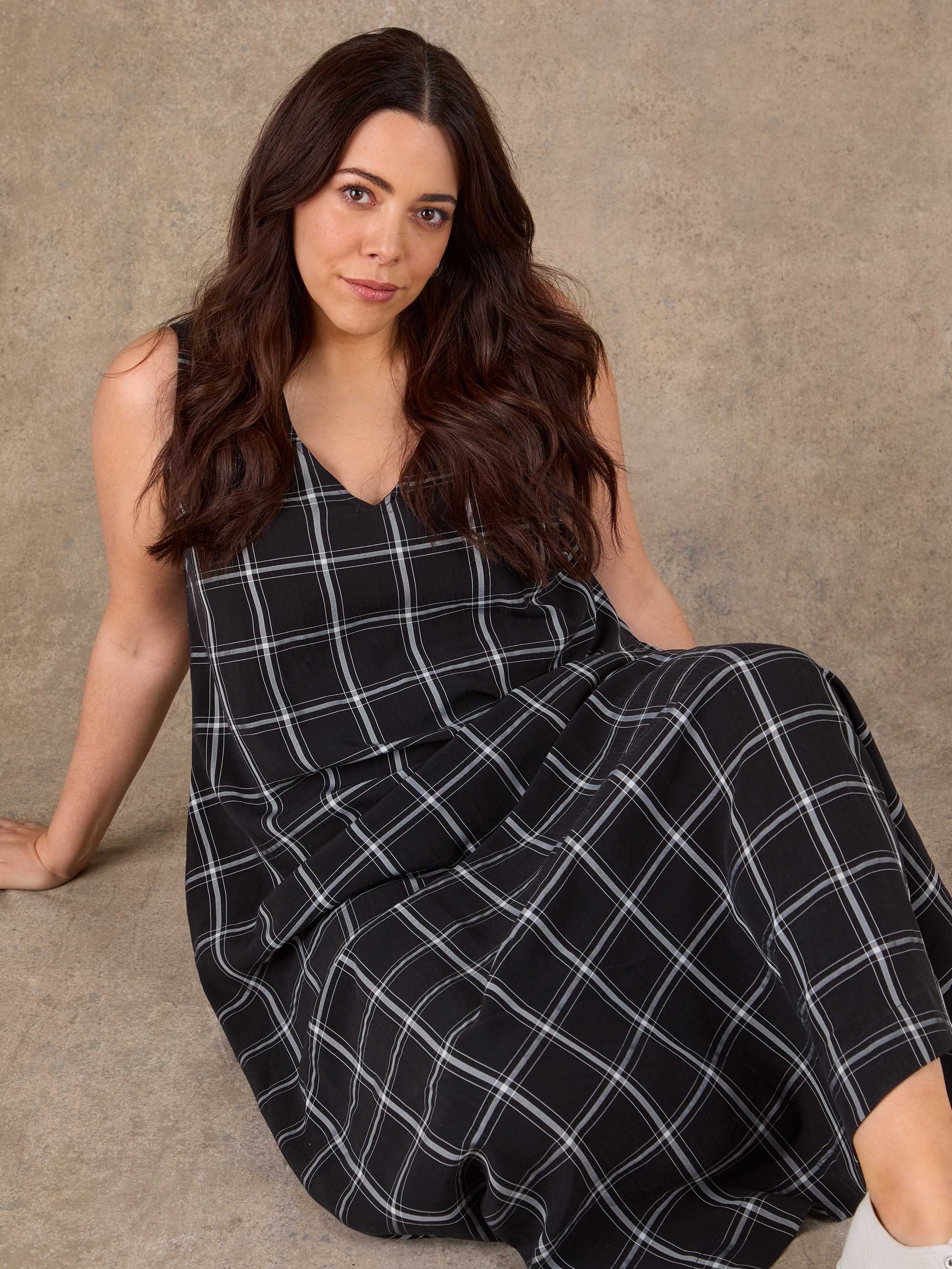 Black Check V Neck Maxi Dress Plus Size Curve - Live Unlimited 