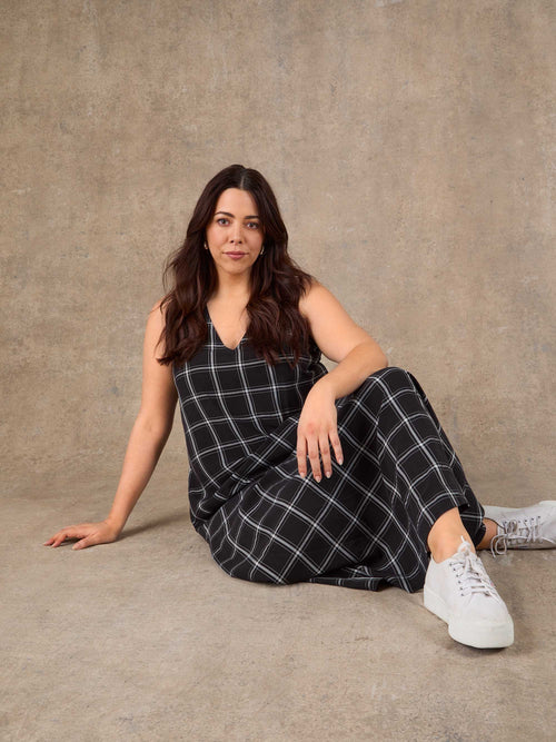 Black Check V Neck Maxi Dress Plus Size Curve - Live Unlimited 