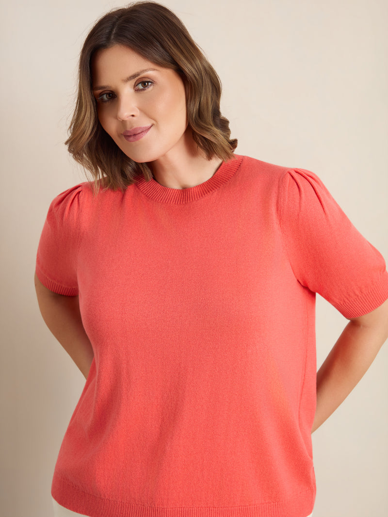 Plus size top with crew neck, short puff sleeves and ribbed trims