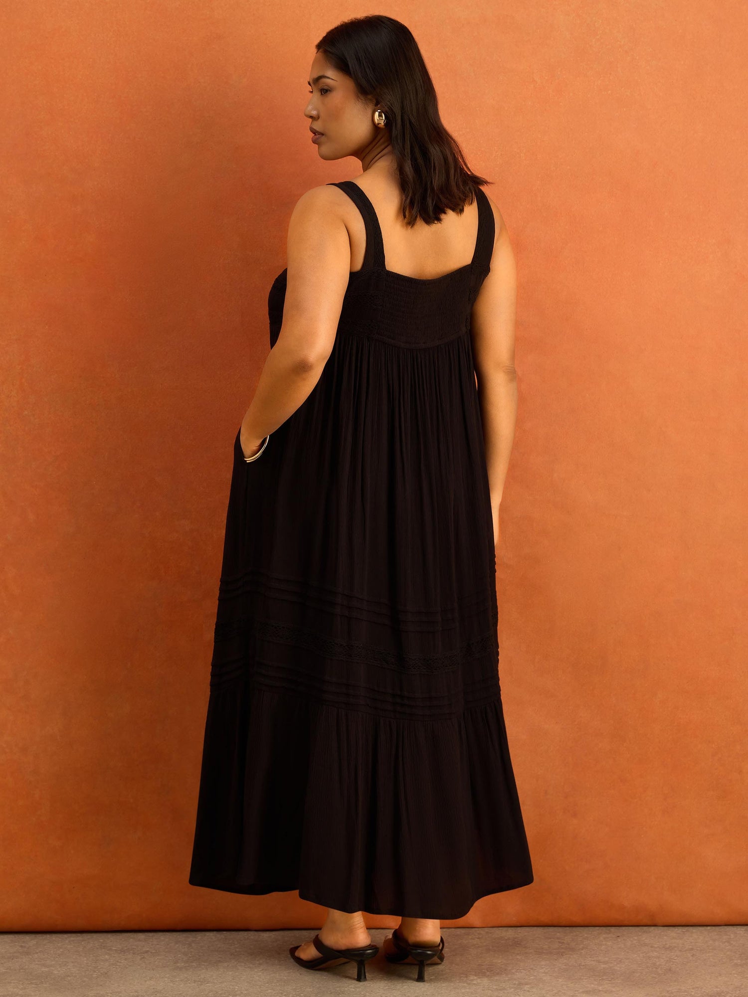 Black Crinkle Pintuck Lace Trim Midaxi Dress Black Crinkle Pintuck Lace Trim Midaxi Dress