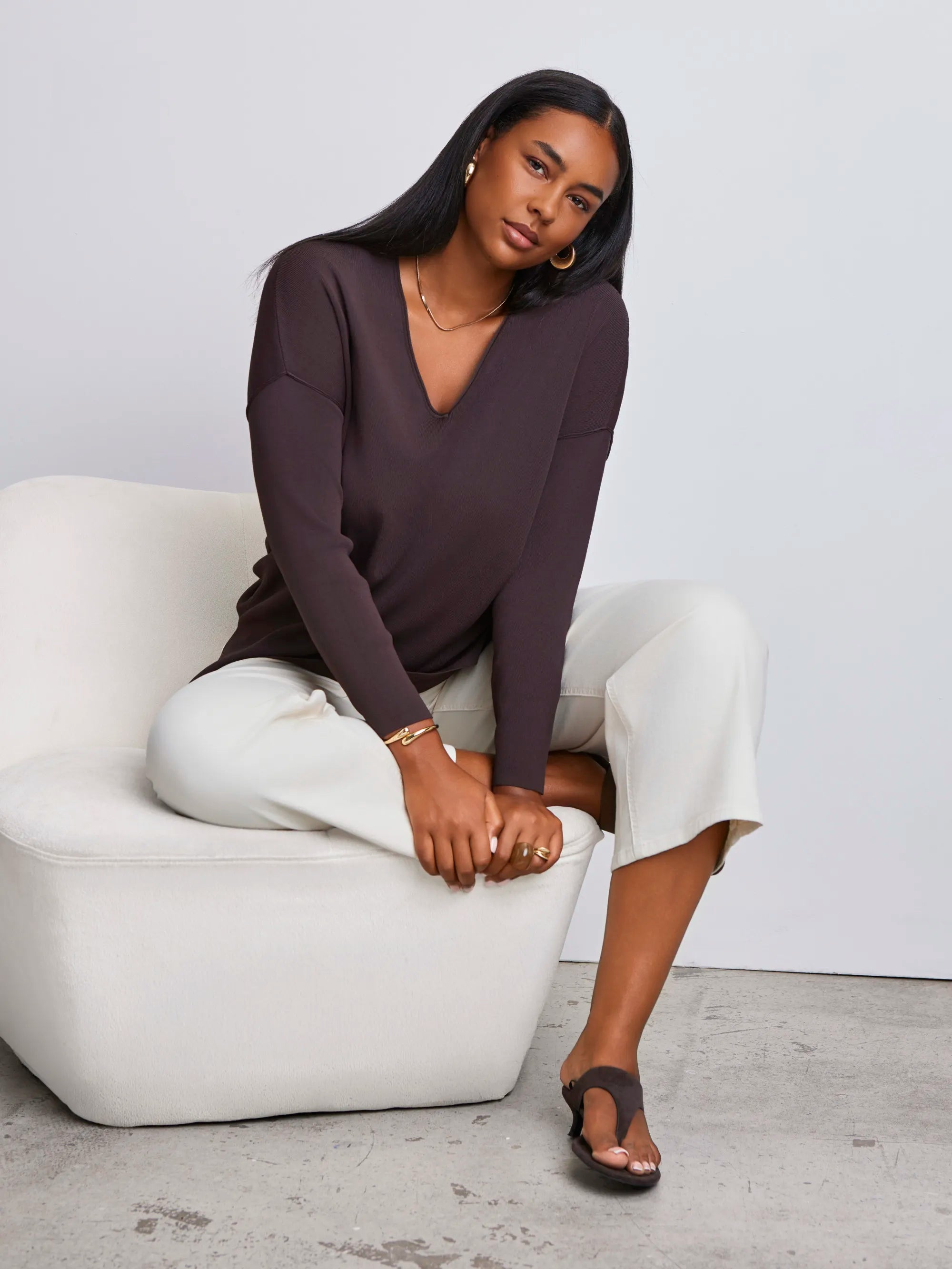 Plus size brown V-neck jumper