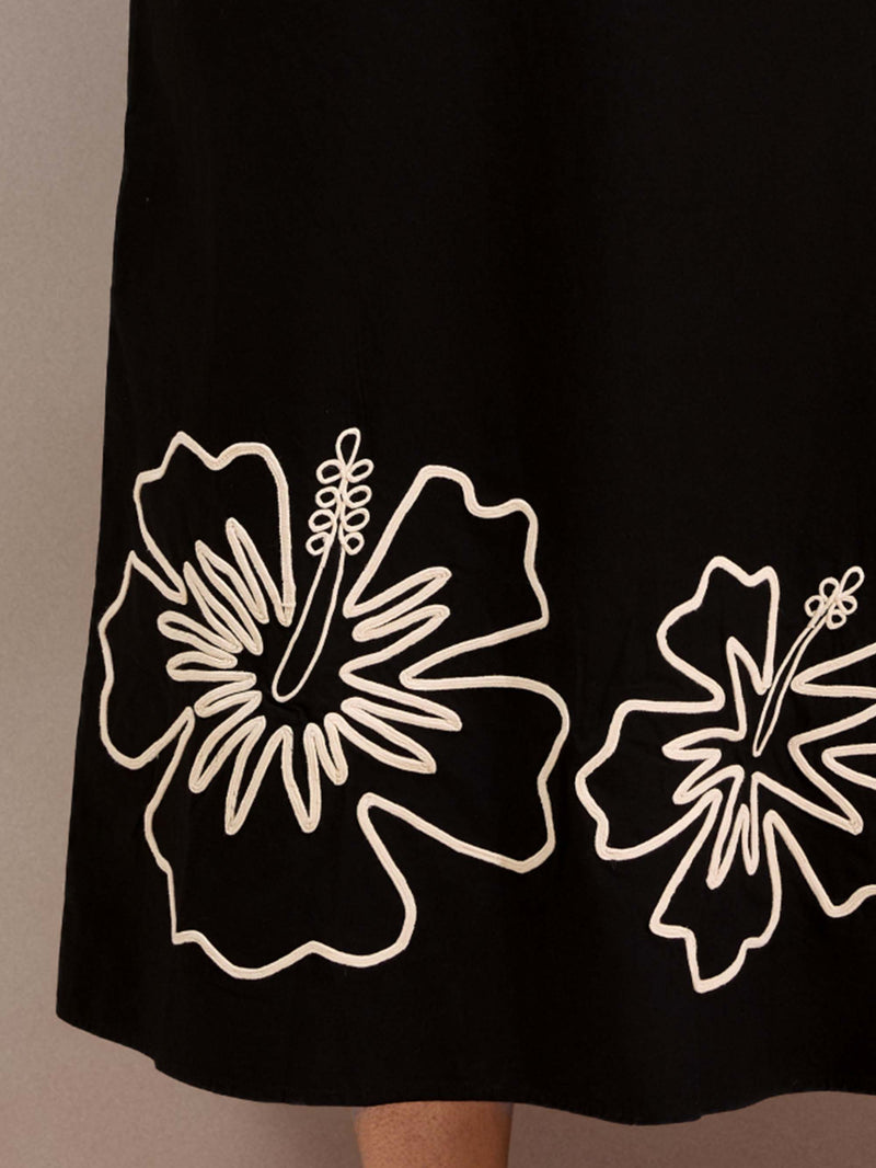 Black Contrast Embroidery Maxi Dress