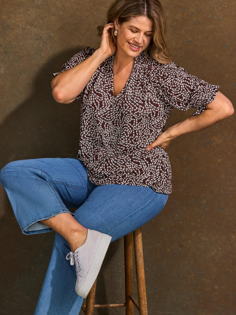 Brown Abstract Print Short Sleeve Jersey Top