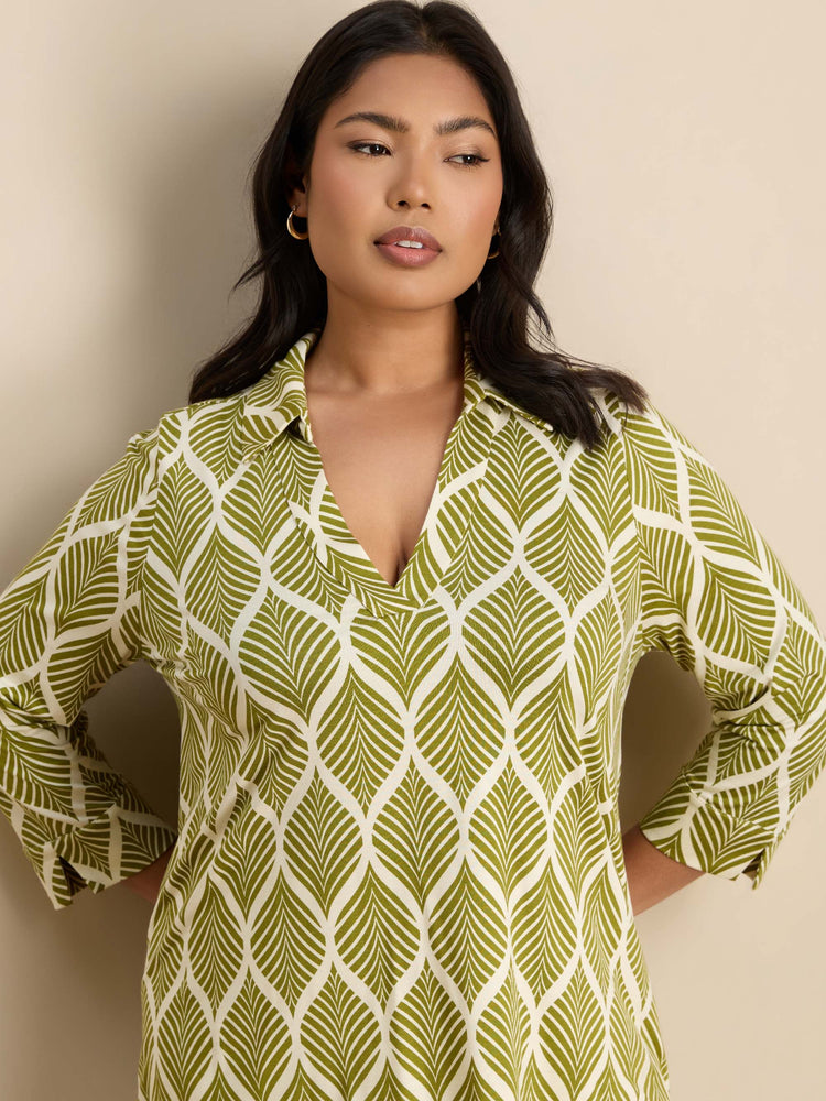 Chartreuse  Print 3/4 Sleeve Collared V-Neck Jersey Top Plus Size Curve