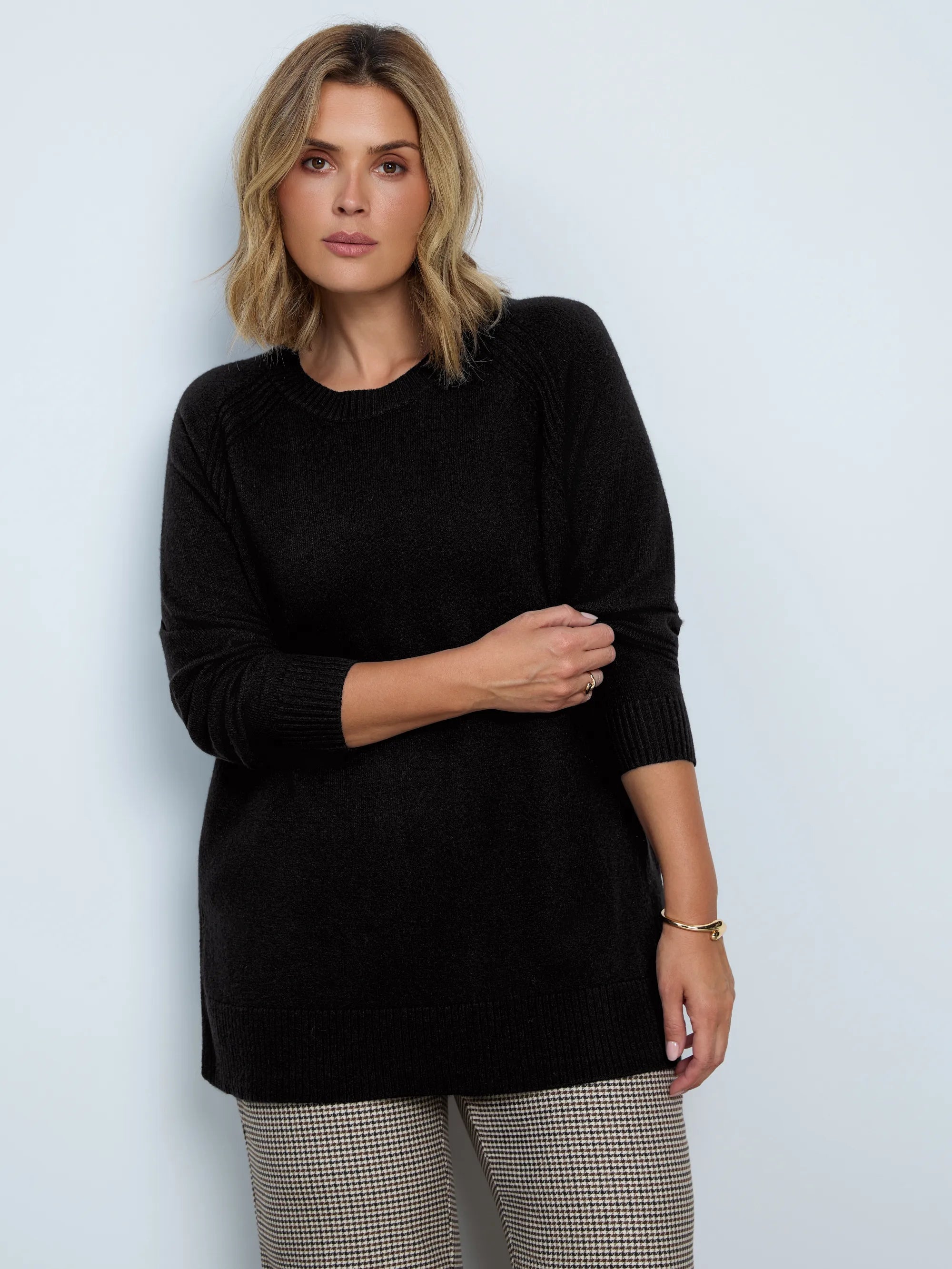 Plus size black longline jumper