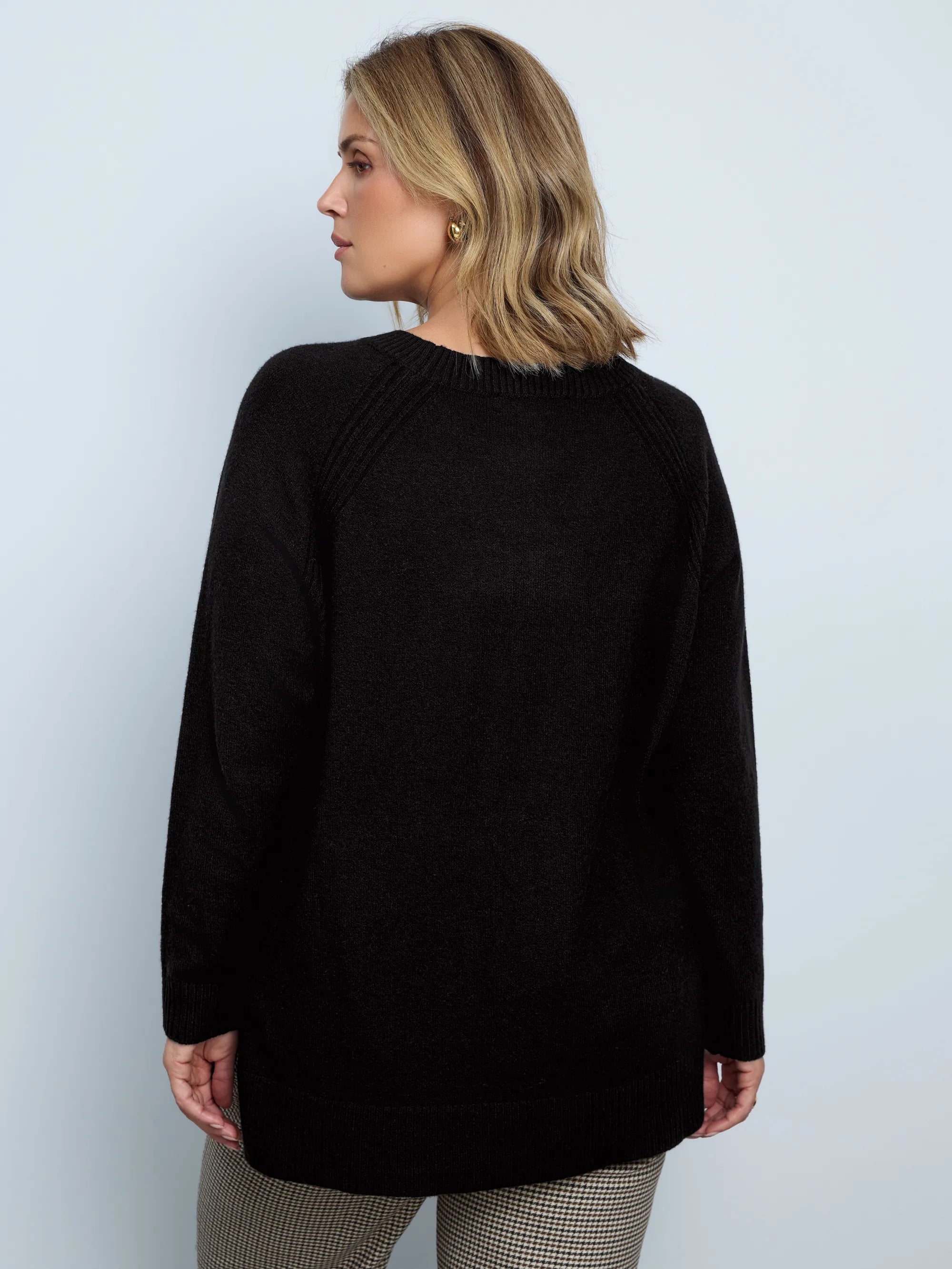 Plus size black longline jumper