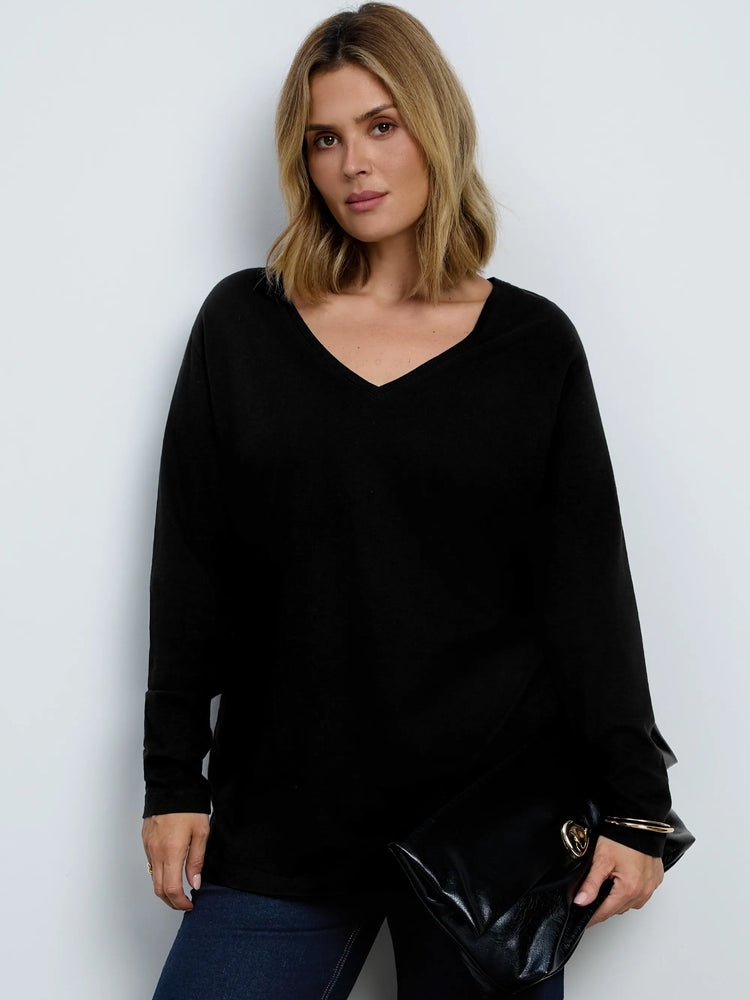 Plus size black V-neck longline top